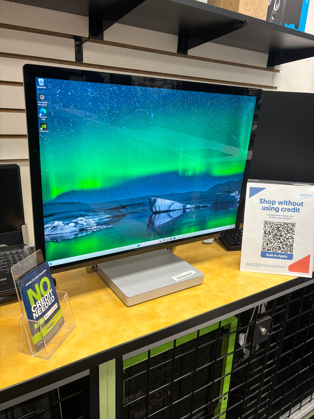 Microsoft Surface Studio 2 Touchscreen 28" i7-7820HQ, 16GB DDR4, 1TB, GTX 1060, Windows 11 Pro