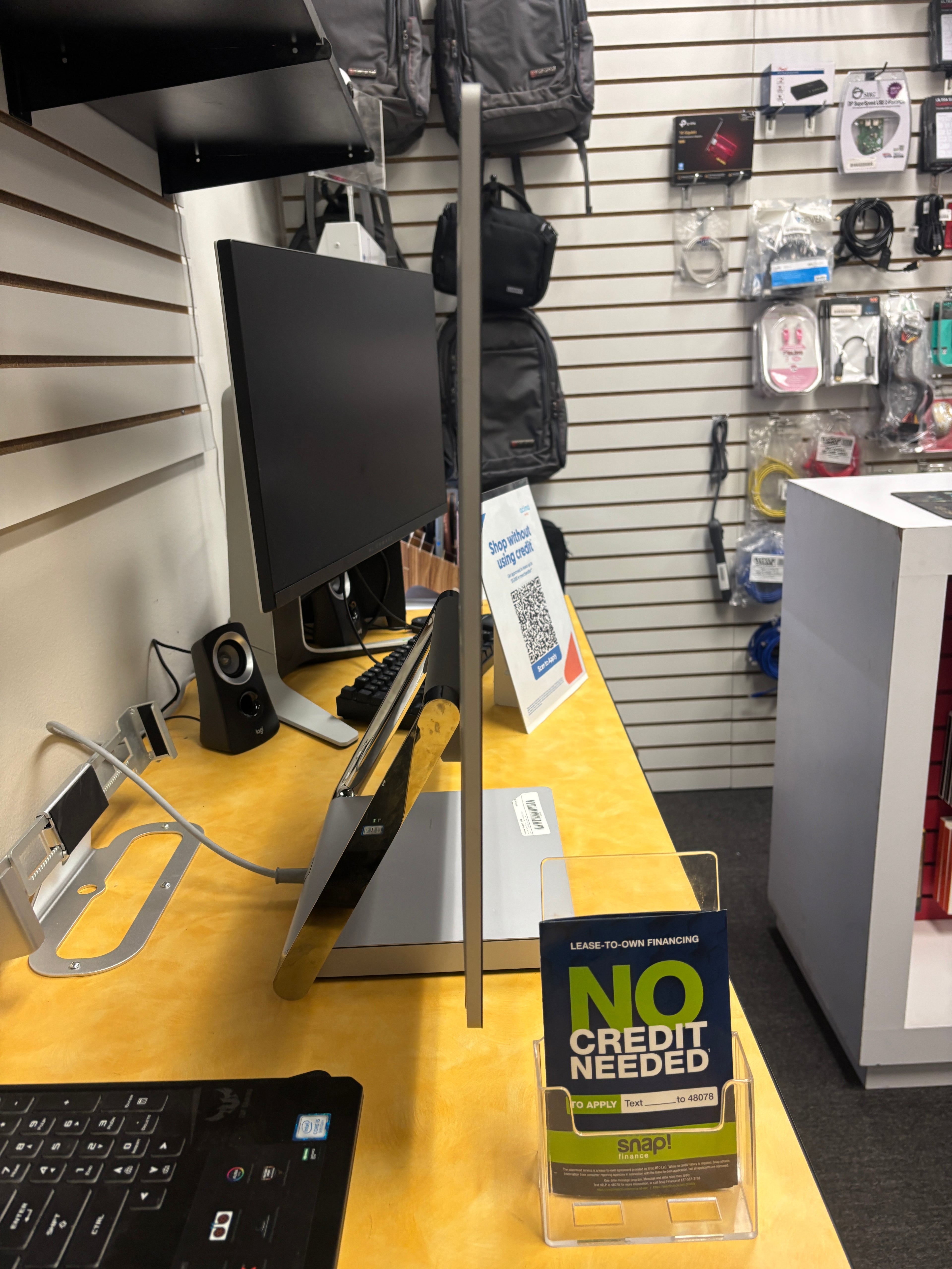 Microsoft Surface Studio 2 Touchscreen 28" i7-7820HQ, 16GB DDR4, 1TB, GTX 1060, Windows 11 Pro