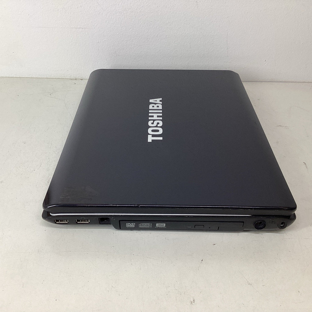 Toshiba Satellite A215-S7437 Laptop AMD Turion 64 X2 2GB RAM 120GB SSD-For Parts