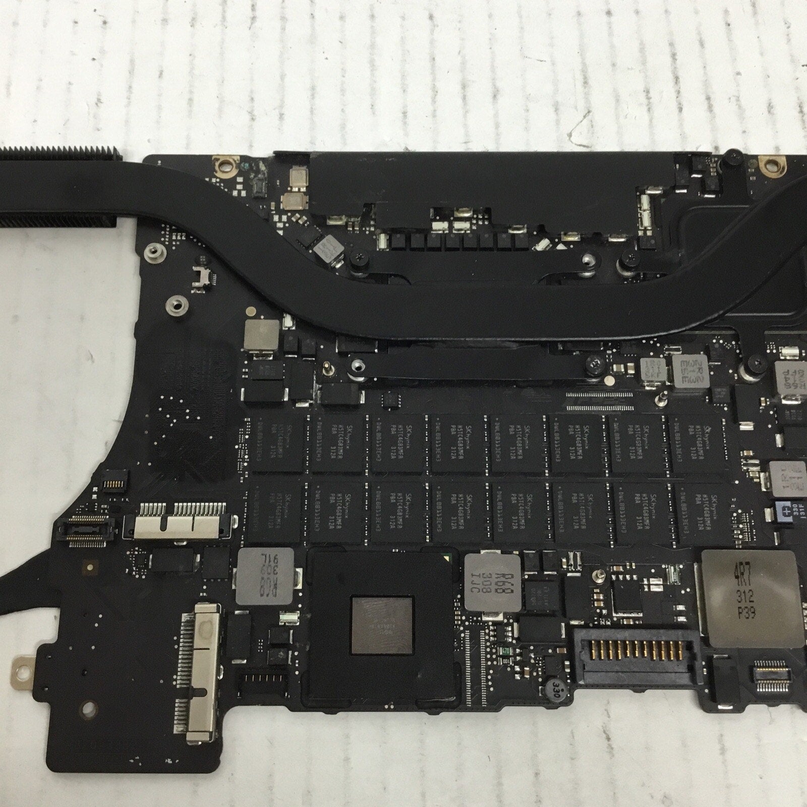 APPLE MacBook Pro 15" A1398 EARLY-2013 2.8GHz 16GB Logic Board 820-3332-A