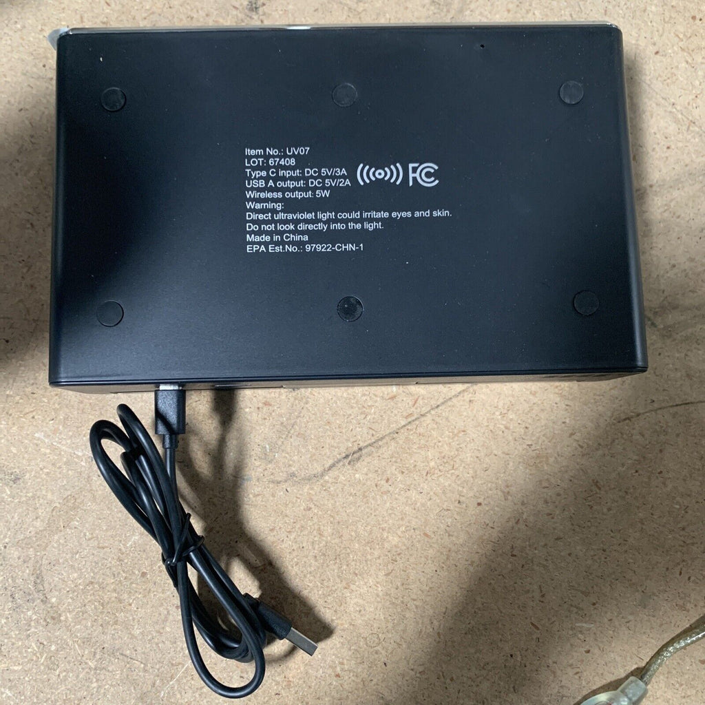 Arctic Silver UV SANITIZER DESK CLOCK WITH WIRELESS CHARGING - UV07-US