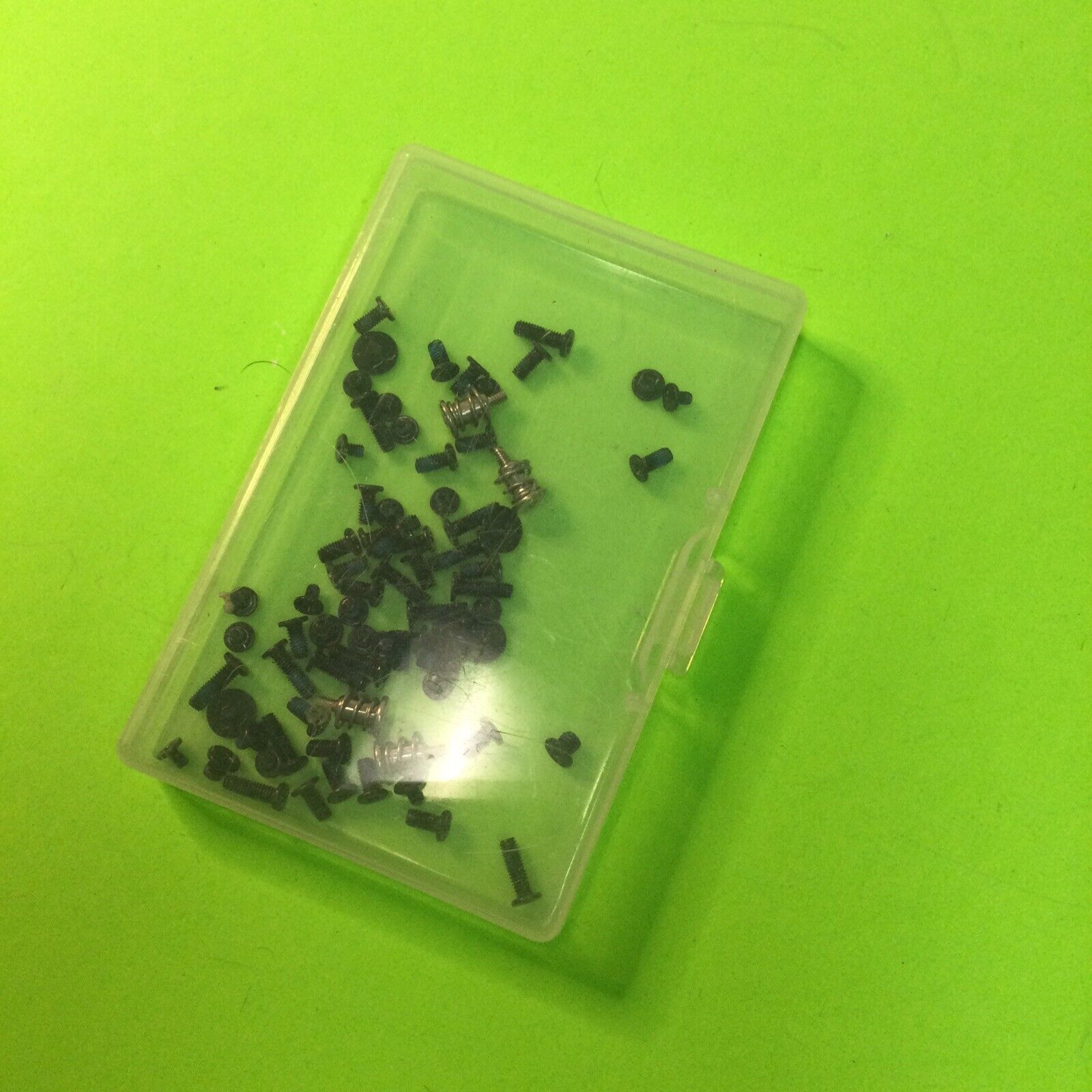 Dell Latitude E5530 Screw Set