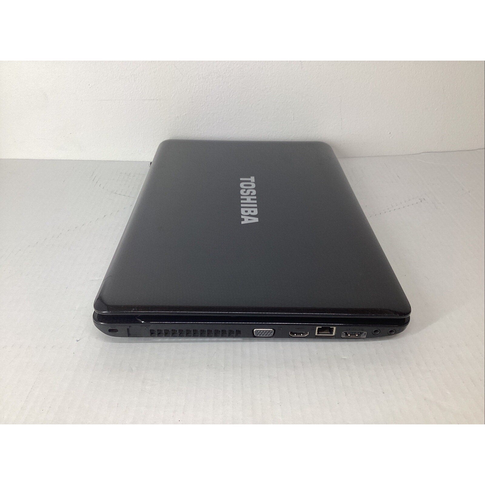 Toshiba Satellite L650-01H Laptop Intel Core i3 4GB RAM 500GB No Batt-For Parts