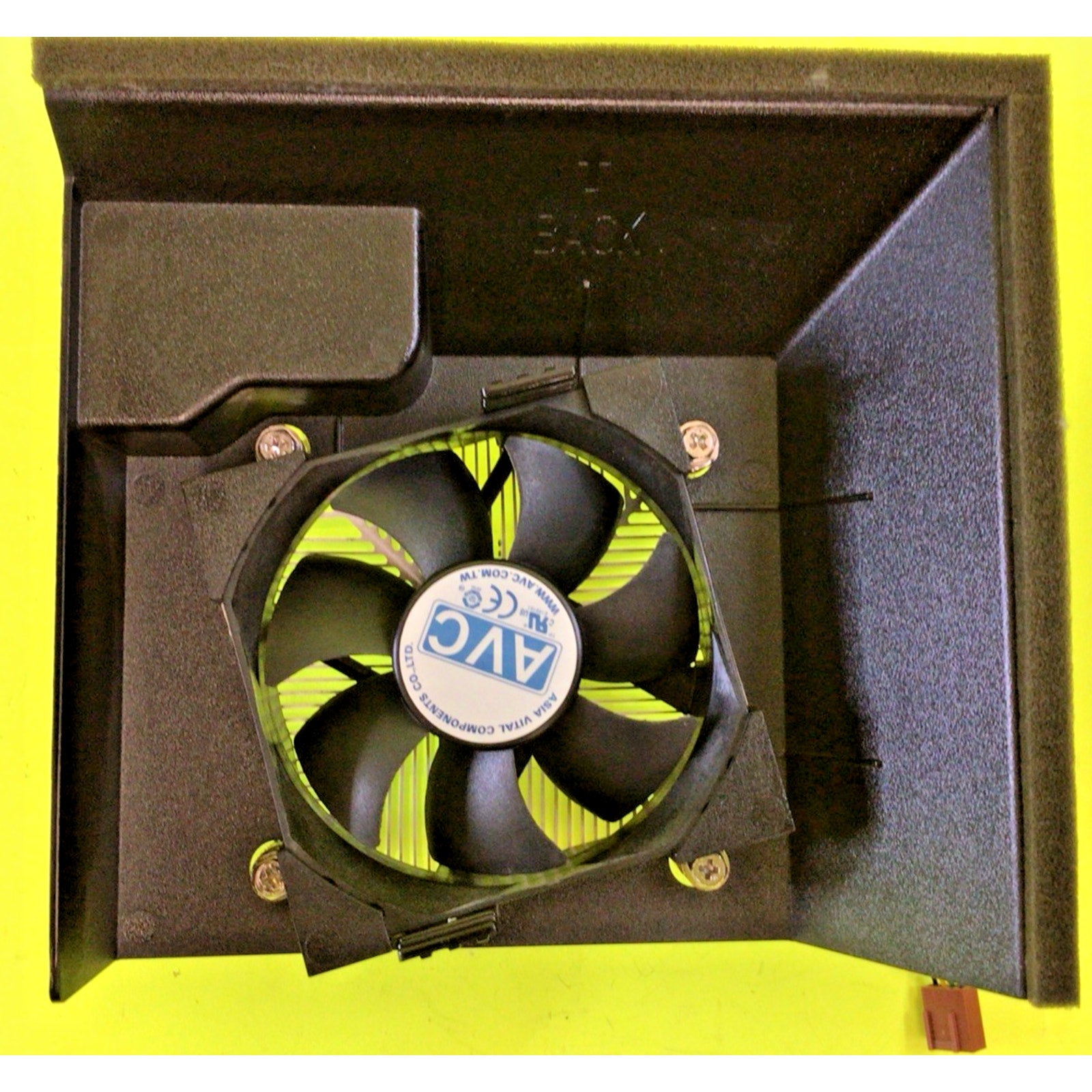 Lenovo ThinkCentre M83 Desktop Cooling Fan Shroud and Heatsink Assembly 03T7235