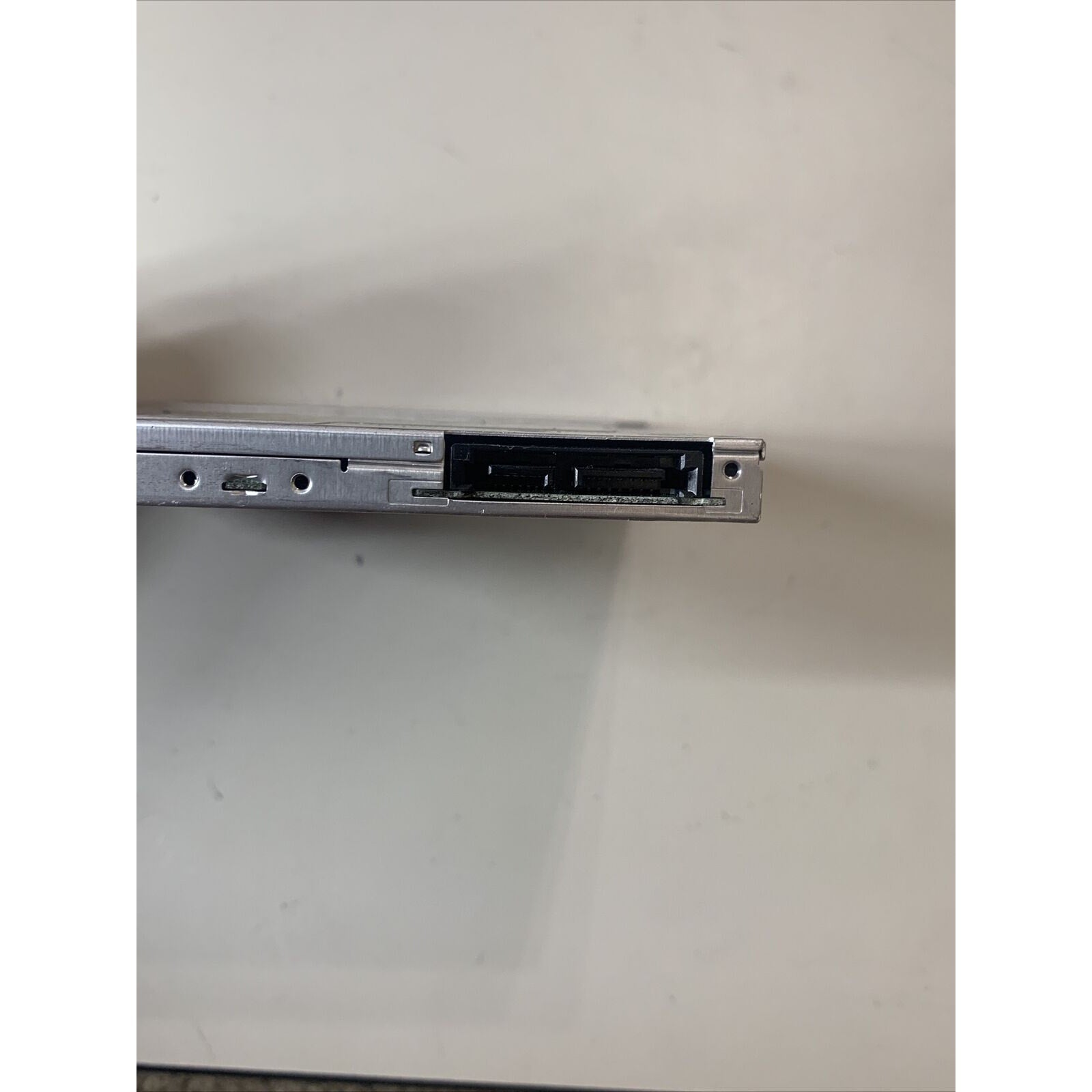 Dell SATA Laptop DVD/CD/Rewritable Drive w/Bezel TS-U633 GU10N V42F8 RJ7HH YP311