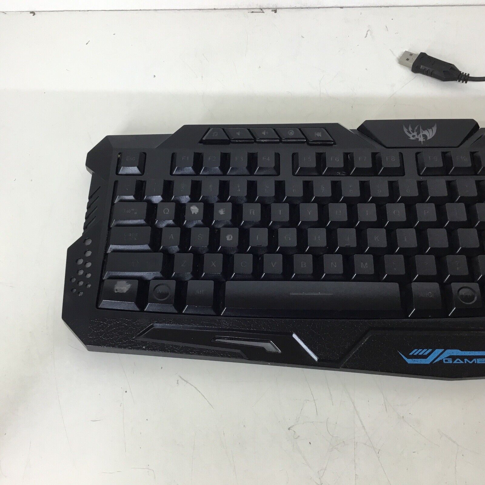 AULA Wired Gaming Keyboard Professional Gamer Be Fire Blue