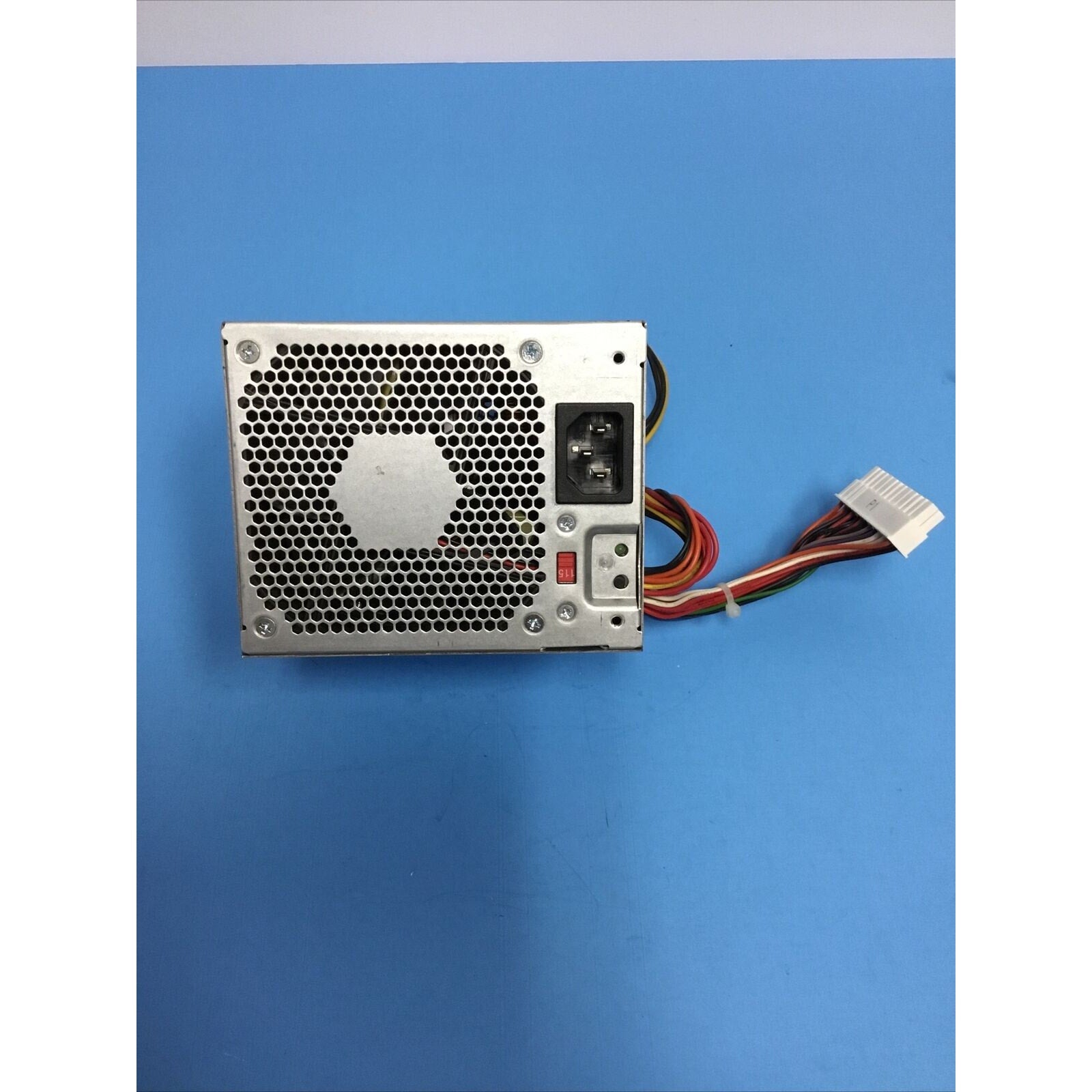 Dell H235PD-01 60Hz 240V 235W 6.5A 24-Pin Power Supply 0M619F-47890-943-01G3