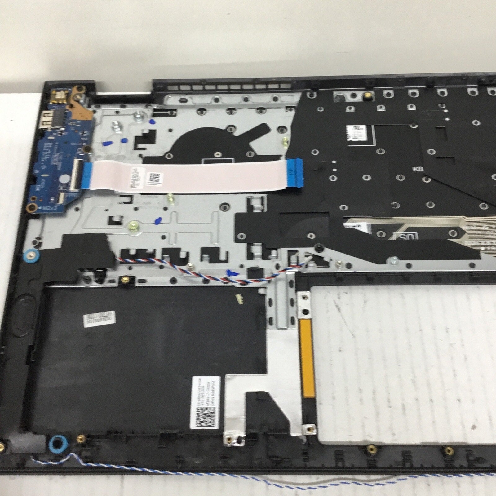 Dell Inspiron 15 3510 3511 15.6" Palmrest US Keyboard + Extras - 54WVM 054WVM