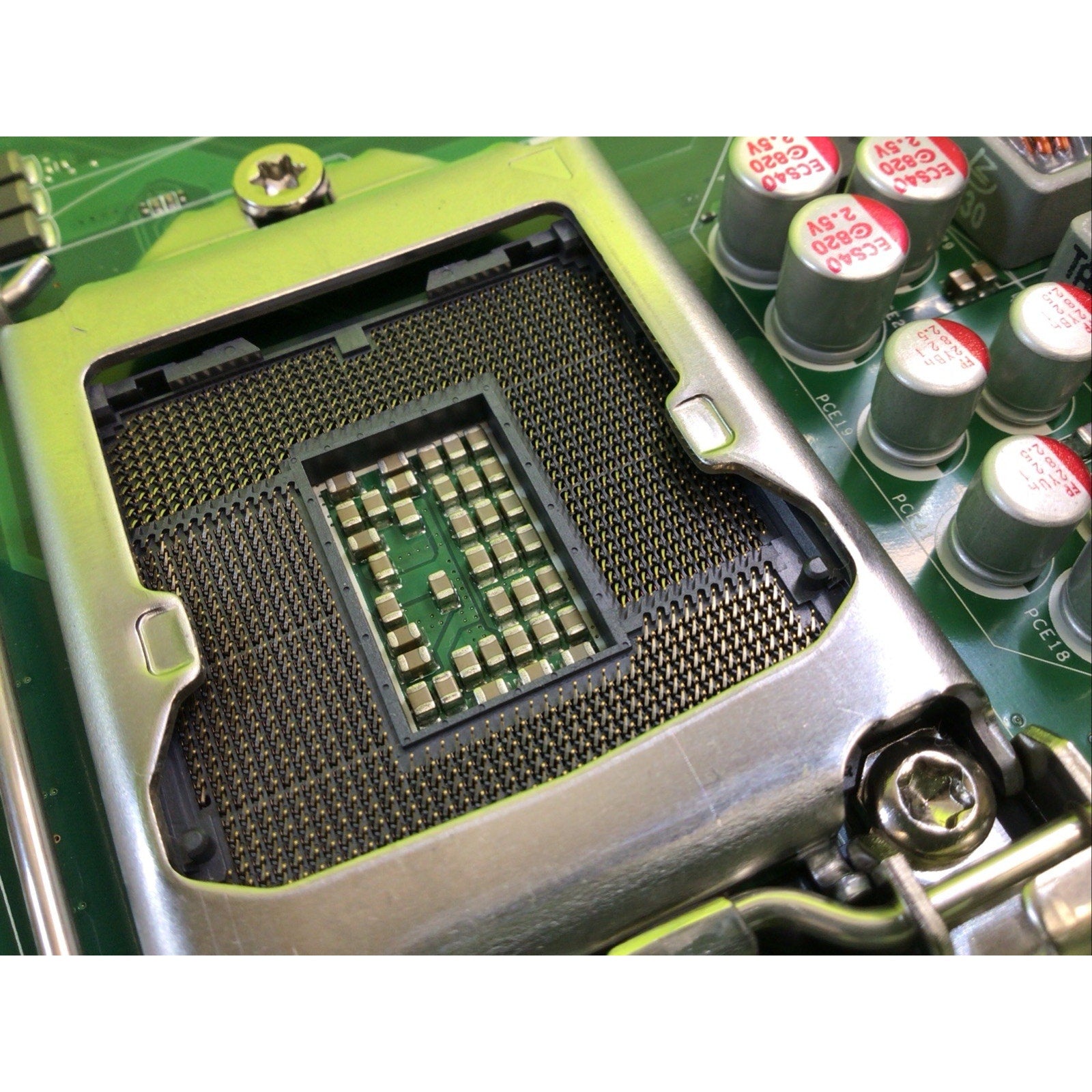 DELL Inspiron One 2330 Motherboard E317539 PWNMR + RAM + FACEPLATE