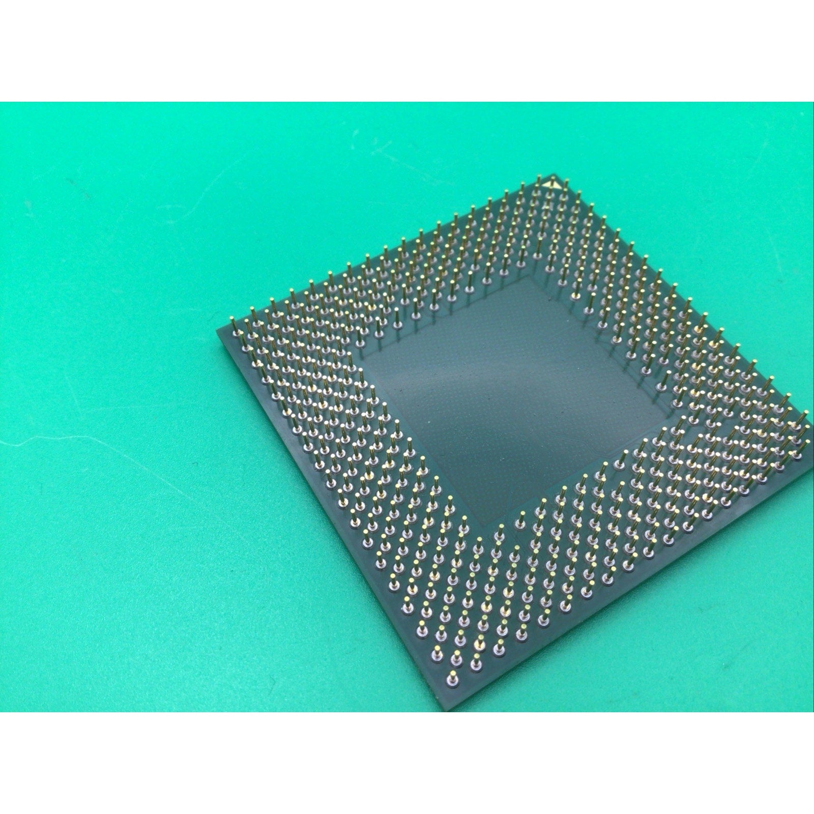 AMD Athlon XP AXDA2000DUT3C 2000+ 1.67GHz Socket A / Socket 462 Processor CPU