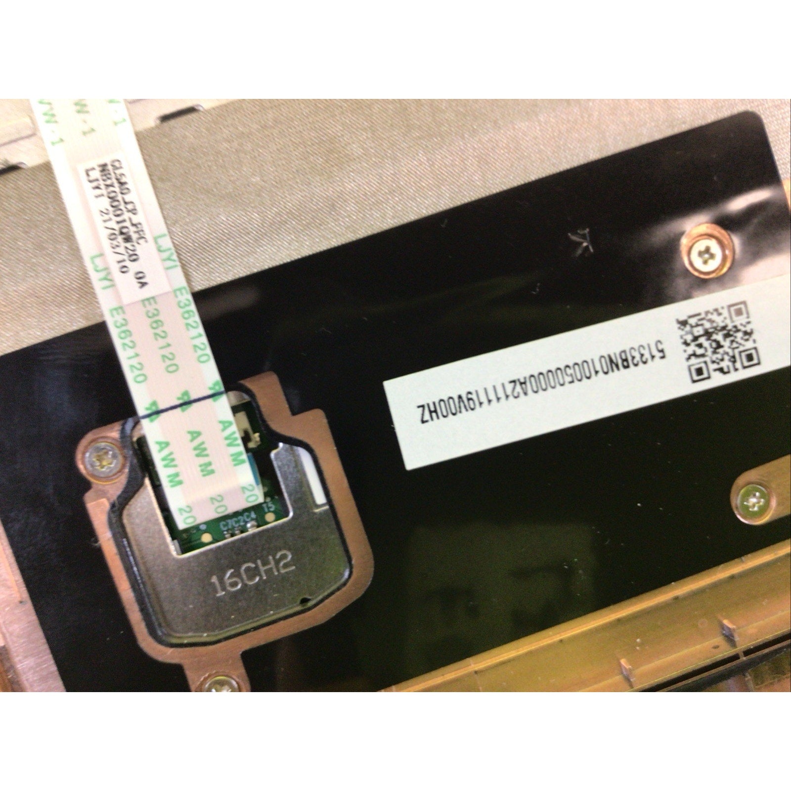 Lenovo ThinkPad L15 Gen 2 Palmrest w/ Touchpad AP1YL000800