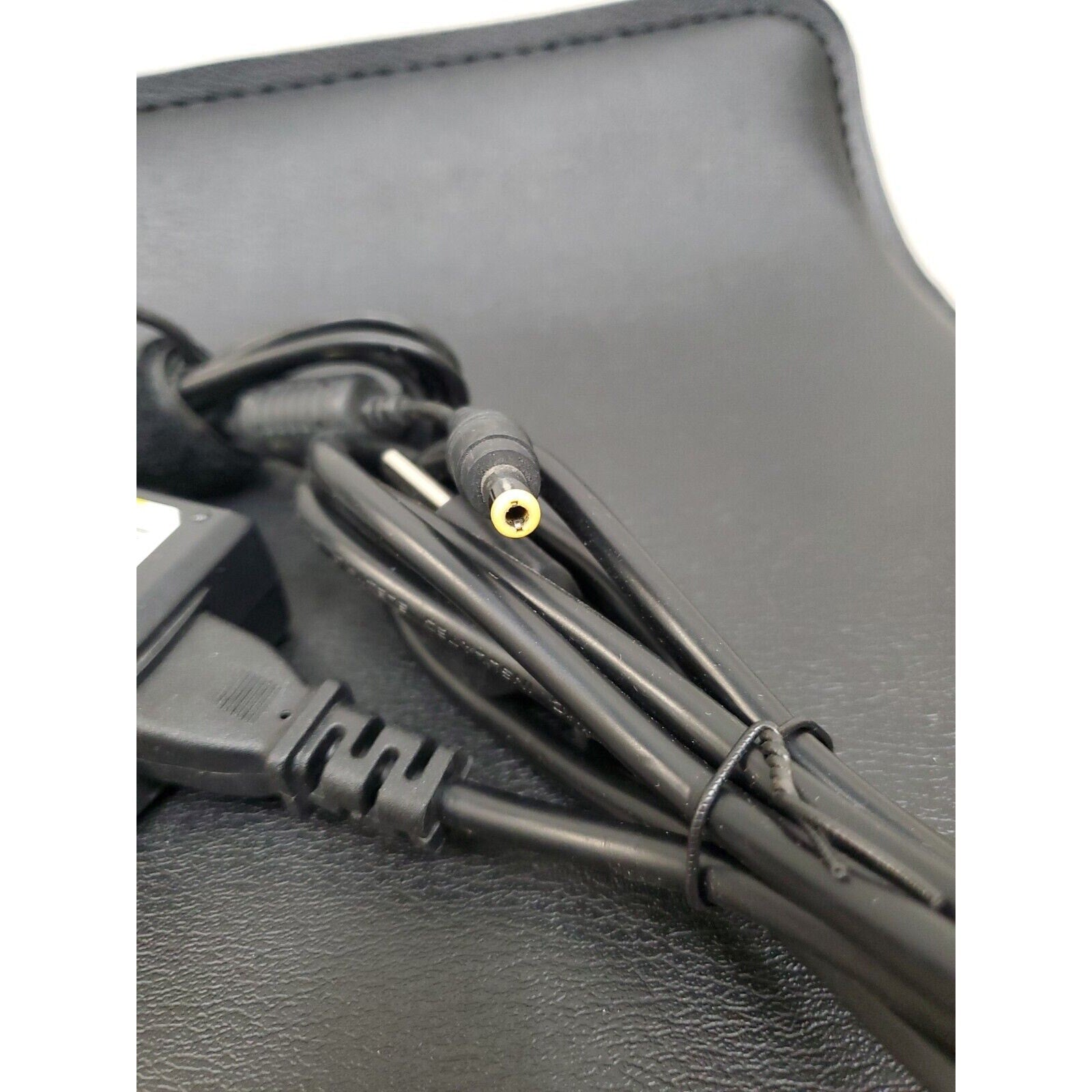 Genuine IBM 02K6557 AC Power Adapter DC 16V 3.36A Laptop Charger AA20530 N16312