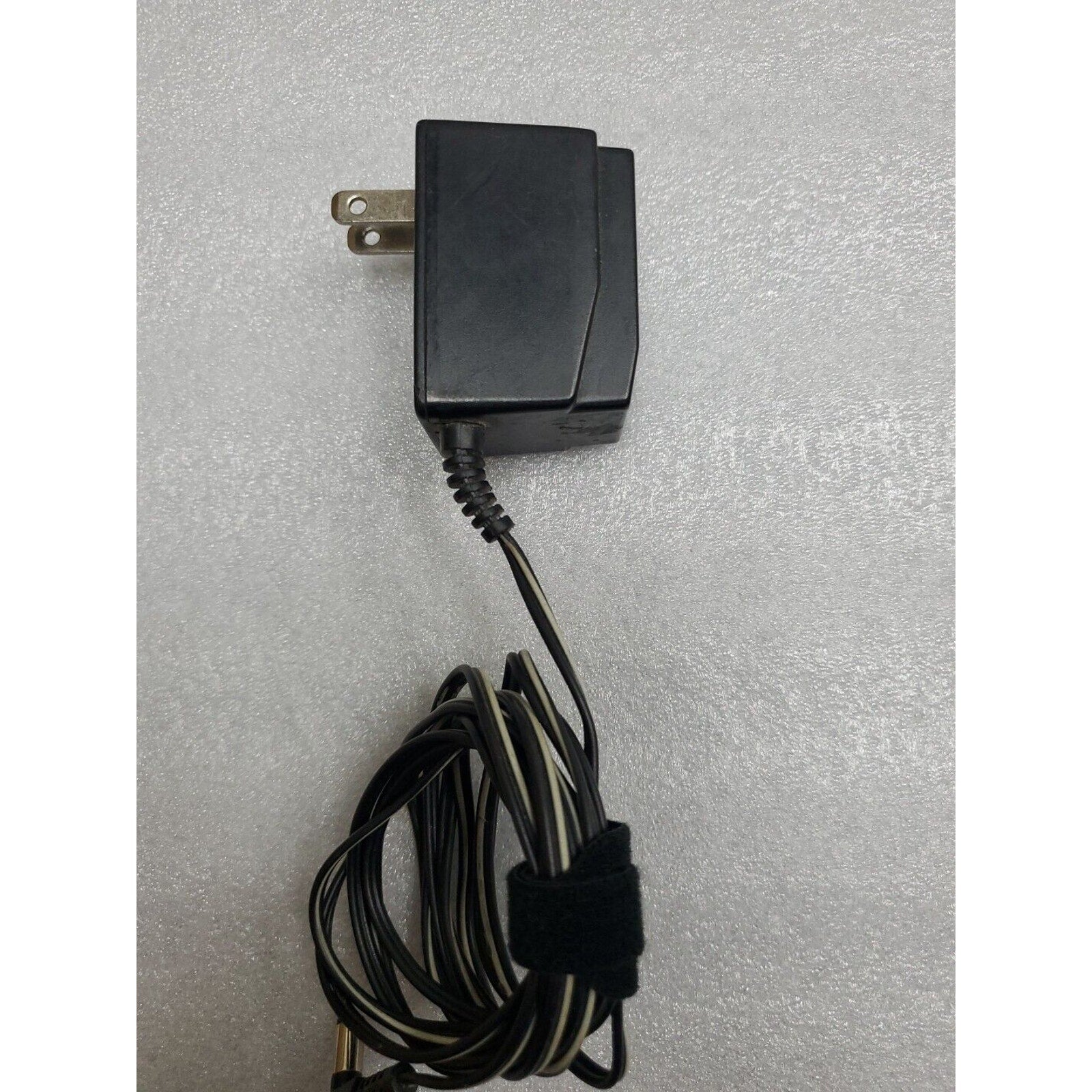 Toshiba TAC-6500BK AC DC Power Supply Adapter 9VDC 200mA