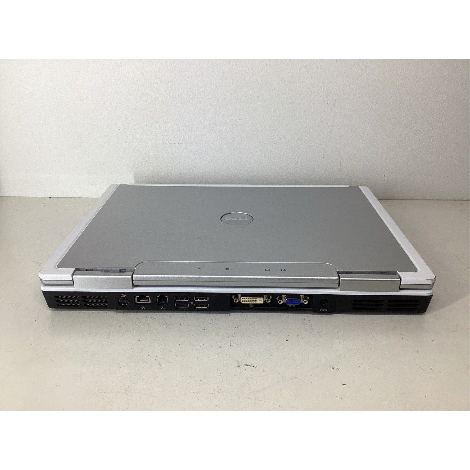 Dell Inspiron 9300 17" Laptop Intel Centrino 768MB RAM - For Parts