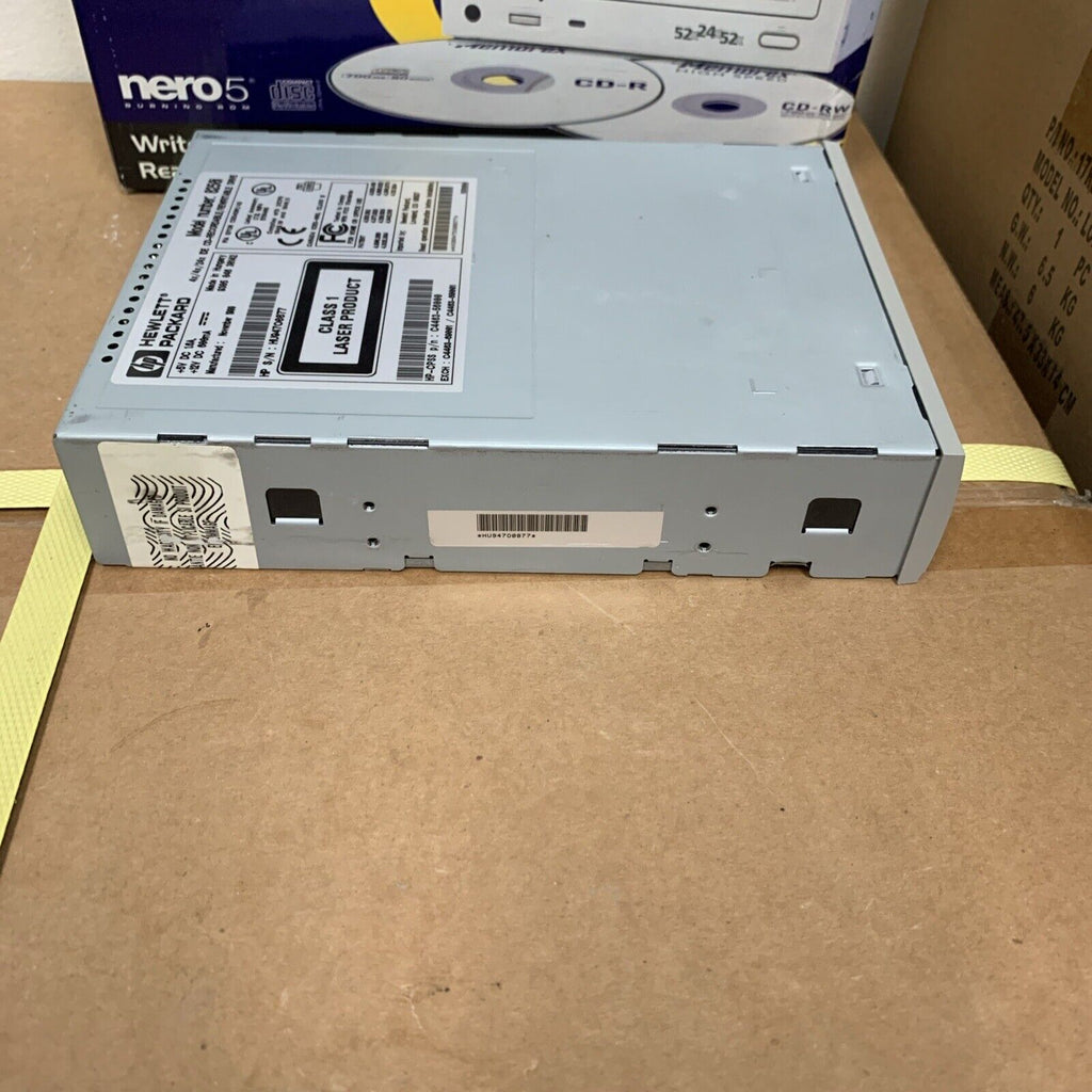 Vintage Hewlett Packard HP IDE CD-Writer Plus 8250i