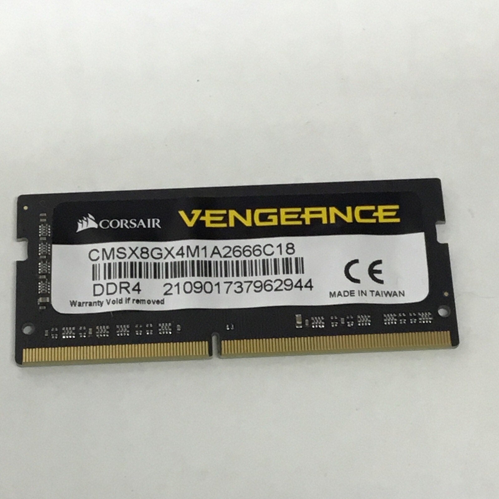 Corsair Vengeance 8GB (1x8GB) 2666 MHz DDR4-2666 PC4-21300 CMSX8GX4M1A2666C18