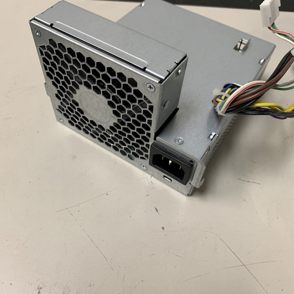 HP Switching Power Supply Model D10-240P1A P/N 611481-001 / 613762-001 240W