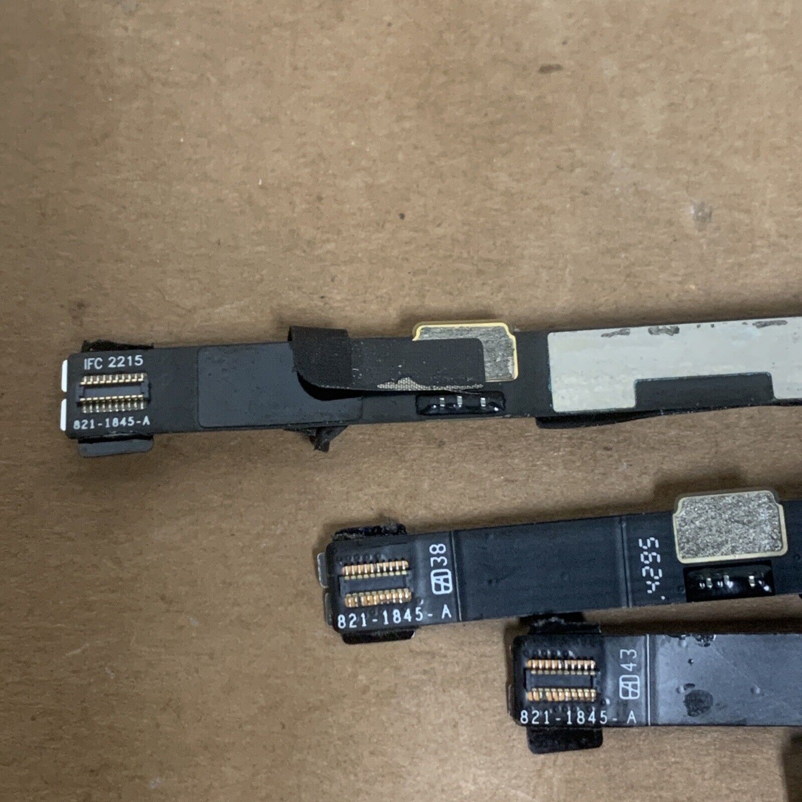 4pk Apple iPad Mini 2/3 A1599 A1600 Headphone Jack Port Cable 821-1845-A - Black