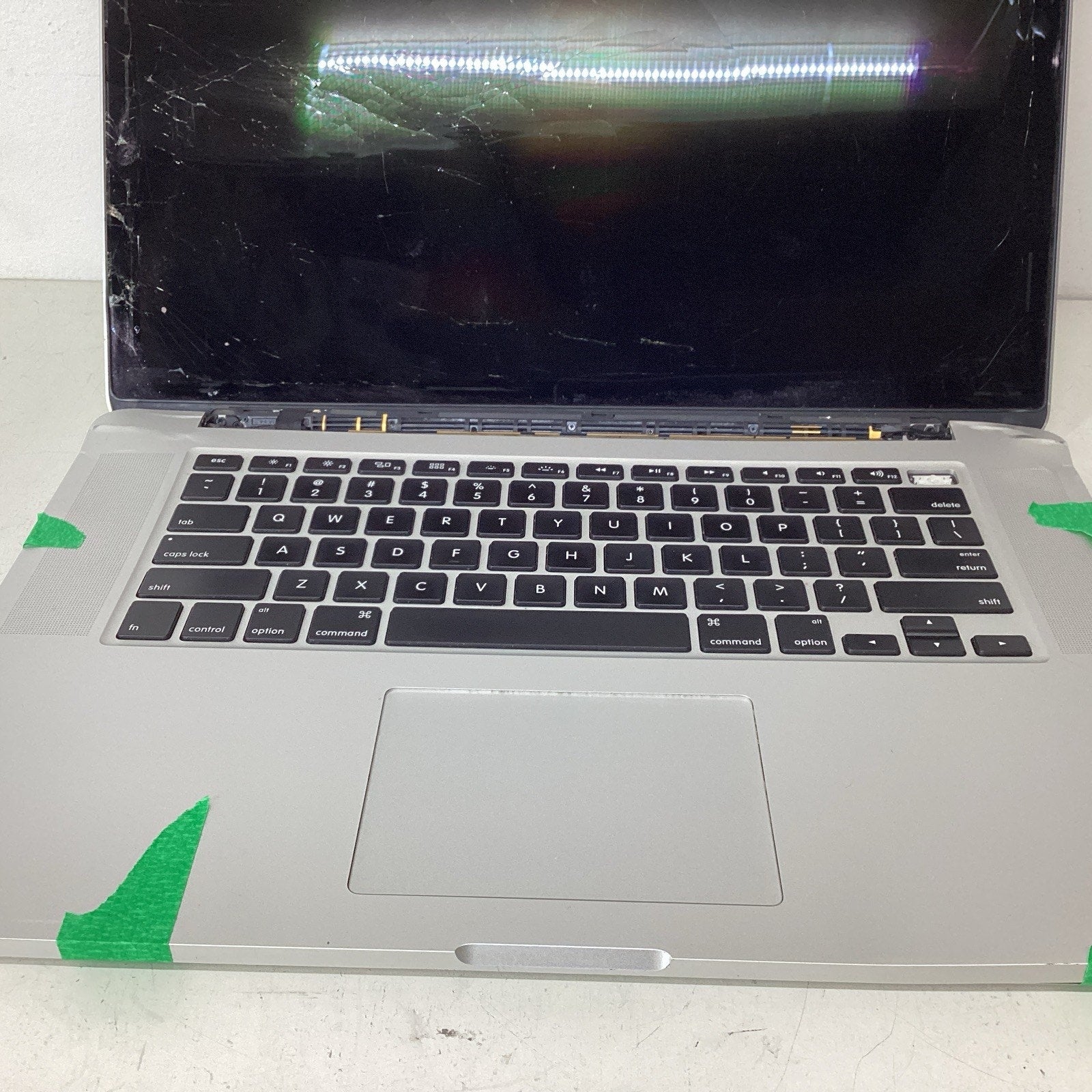 Apple MacBook Pro A1398 15" Intel Core i7 - For Parts