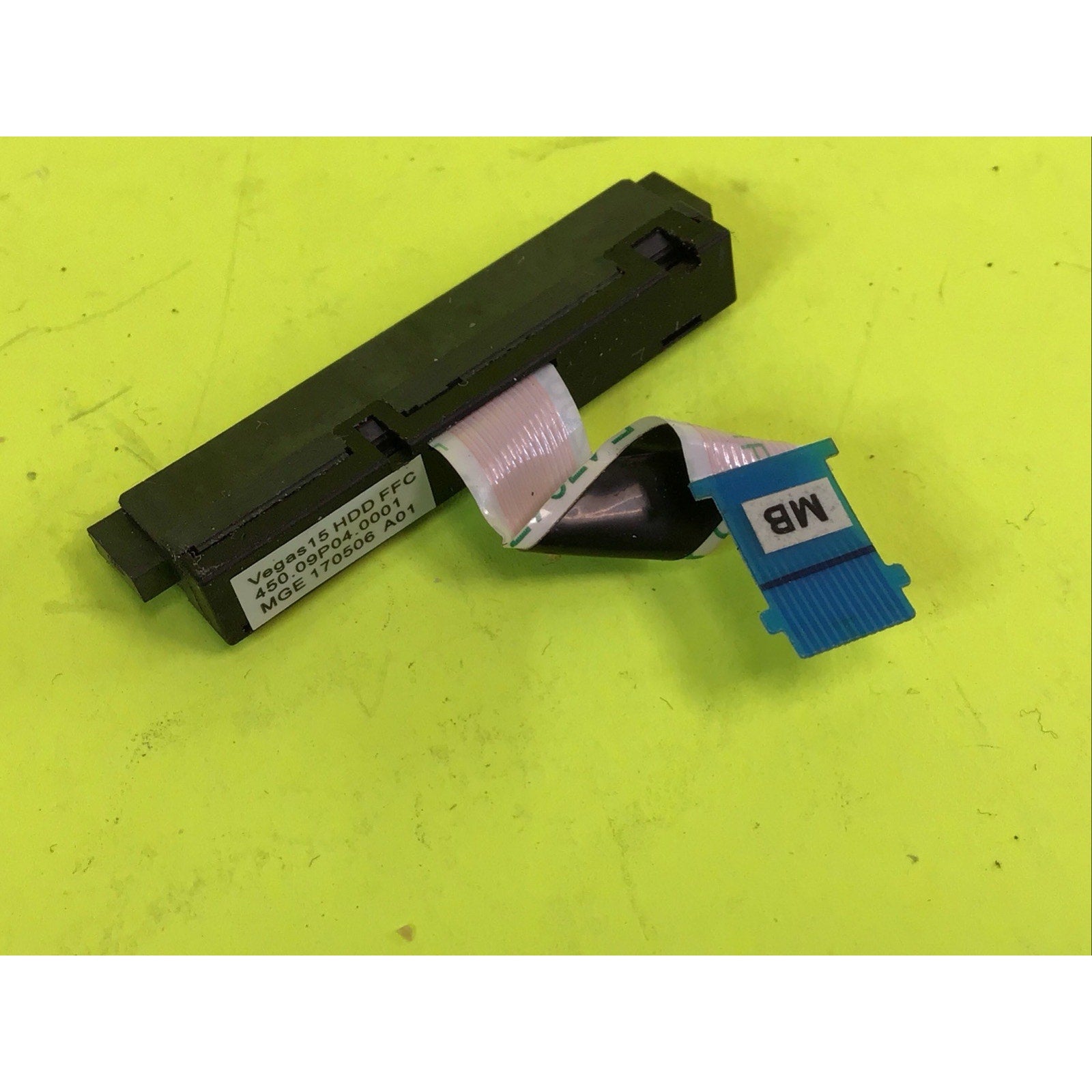 51C9V 450.09P04.3001 DELL HD CADDY W/CONNECTOR+SCREW 15 3567(CD35-CE39)