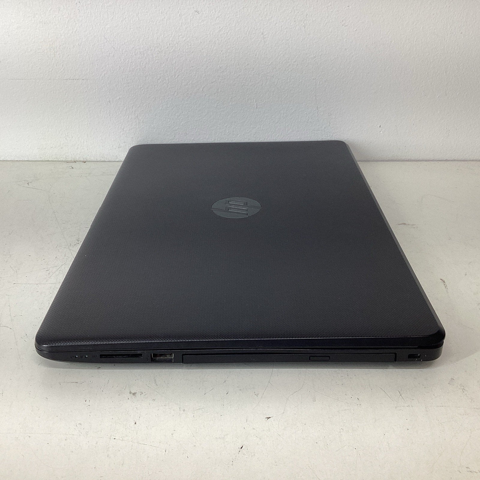HP Laptop 15-BS020WM Pentium N3710 1.6GHz 4GB RAM 500GB HDD No Battery-For Parts