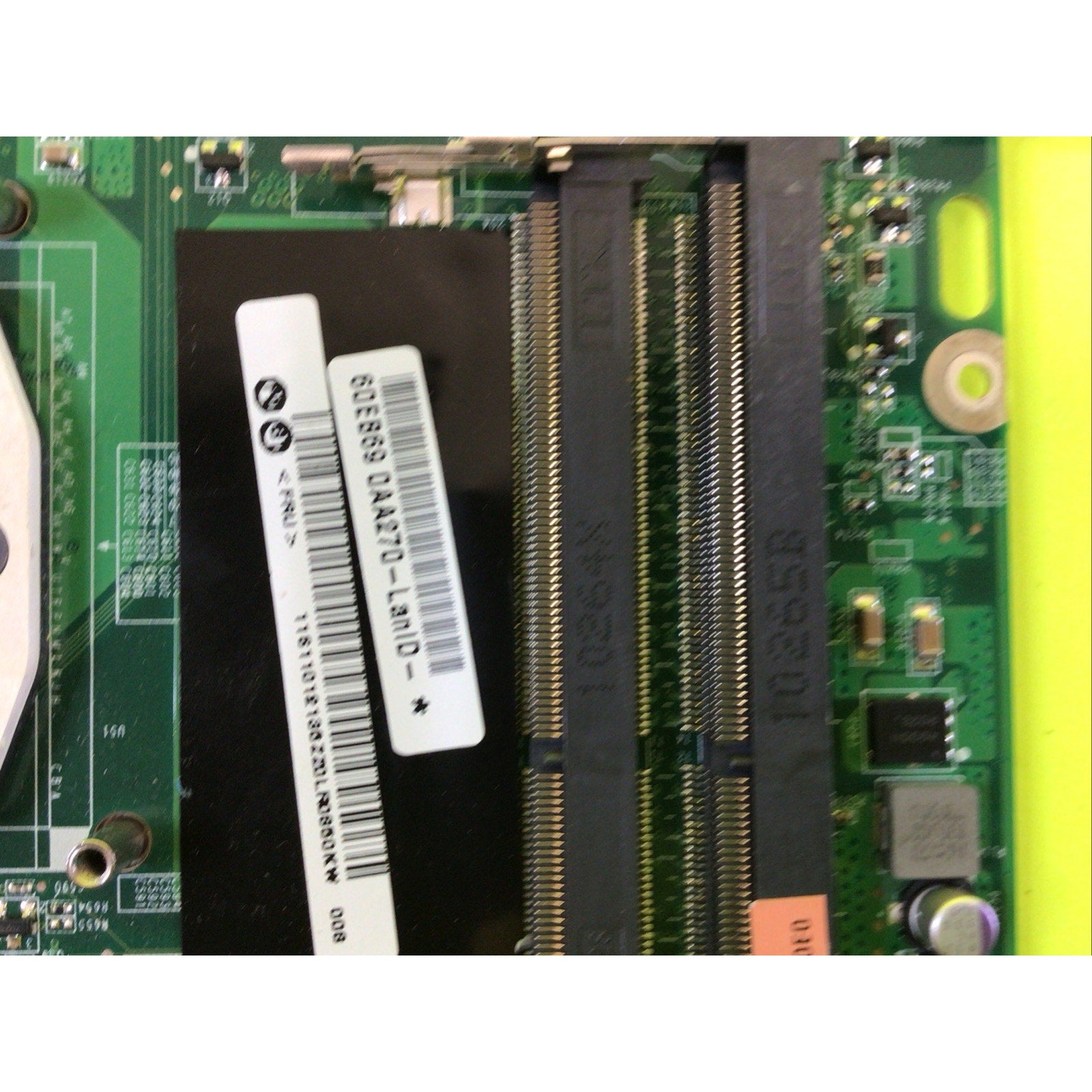 Lenovo Y560 Motherboard DAKL3AMB8E0 Rev: E Radeon HD 5750