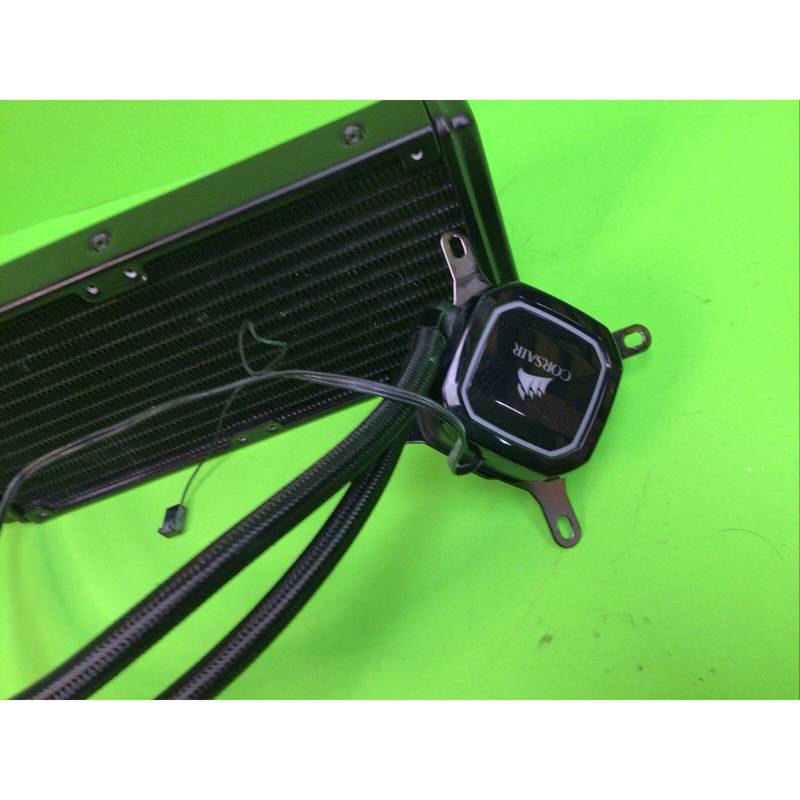 Corsair Hydro Series H100x Radiator and Pump FOR PARTS