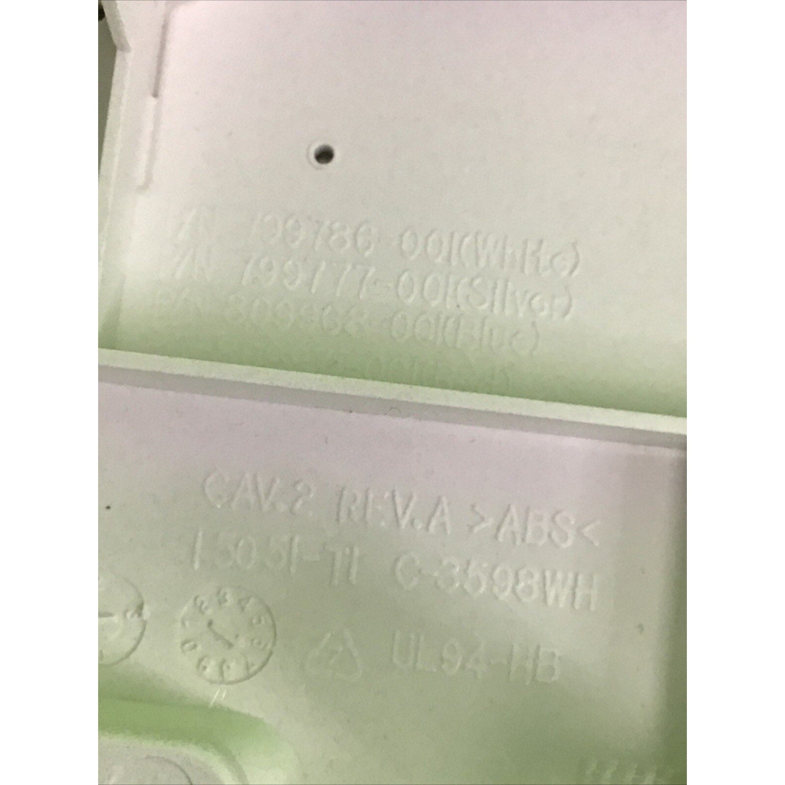 HP Pavilion 550 Bezel - Front Panel Silver 799777-001