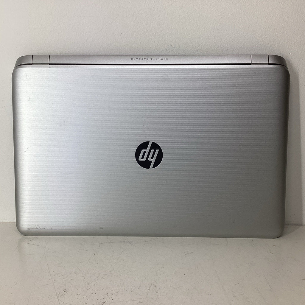 HP 17-f037cl 17.3" Laptop AMD A8 No RAM, HDD, Battery - For Parts