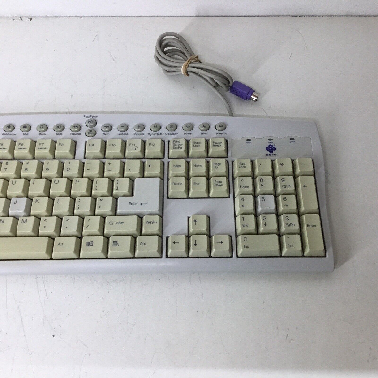 Soyo Vintage White Computer Keyboard KM-2501PUSA PS/2