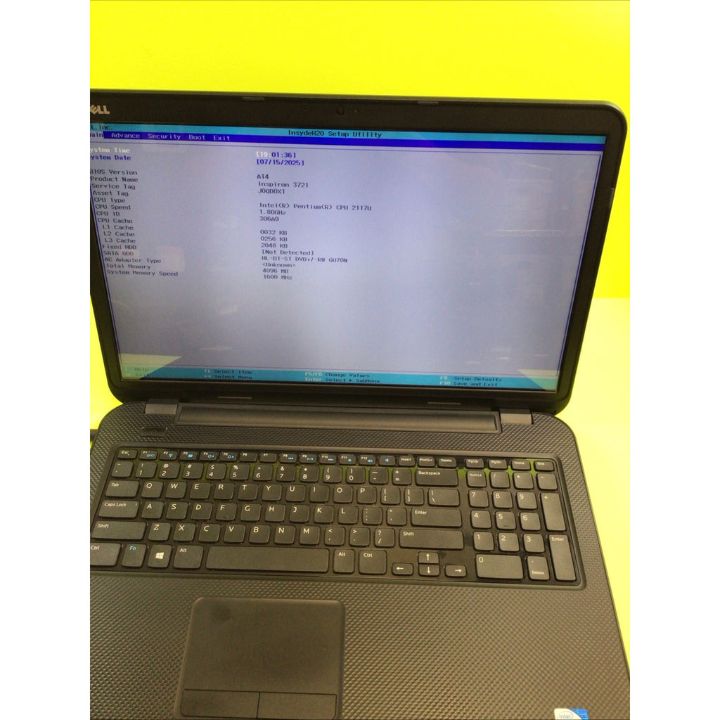 Dell inspiron 17-3721 17.3” Pentium 2117u 4GB RAM Laptop FOR PARTS or REPAIR