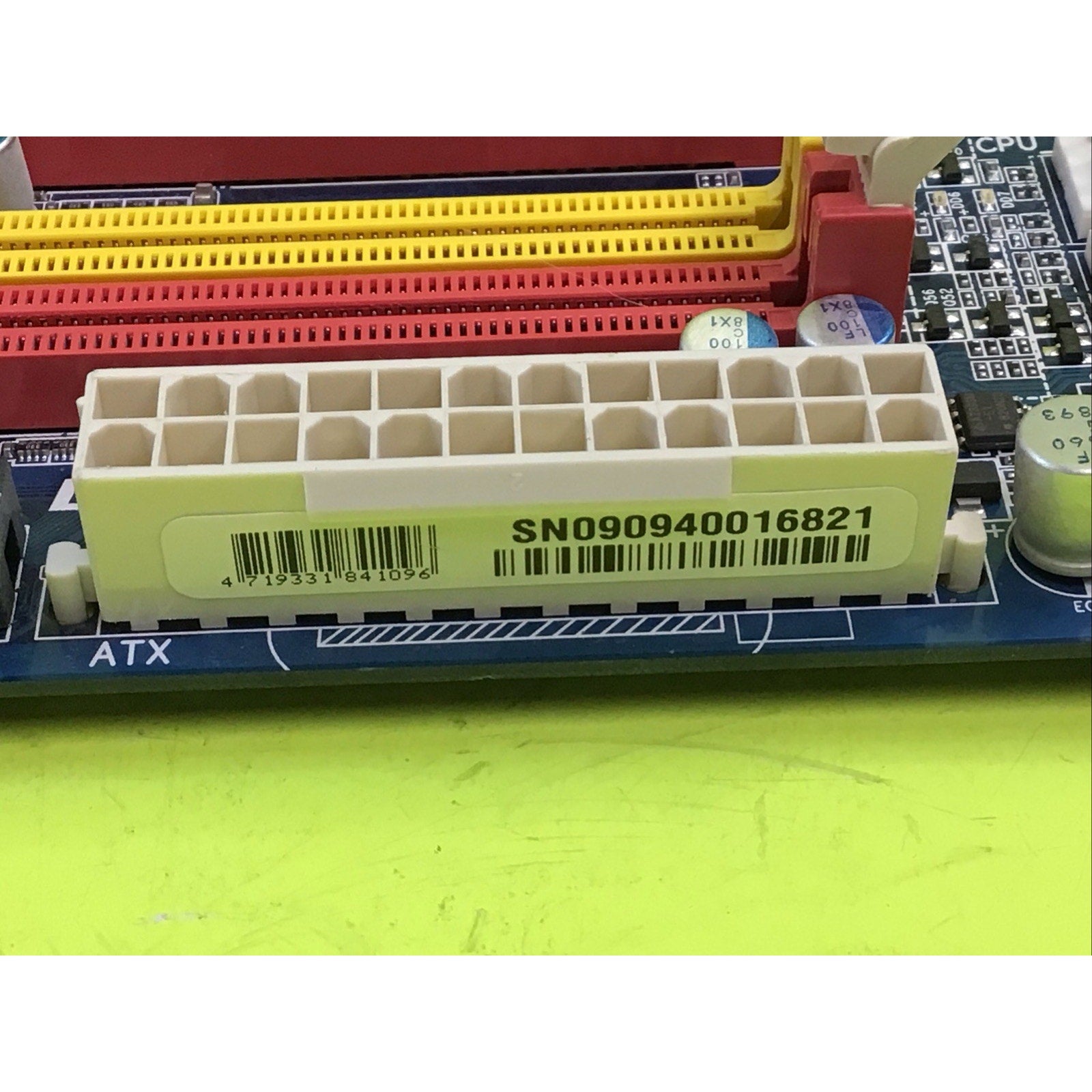 Gigabyte GA-EP45-UD3LR Socket 775 Motherboard Boots to BIOS FOR PARTS or REPAIR