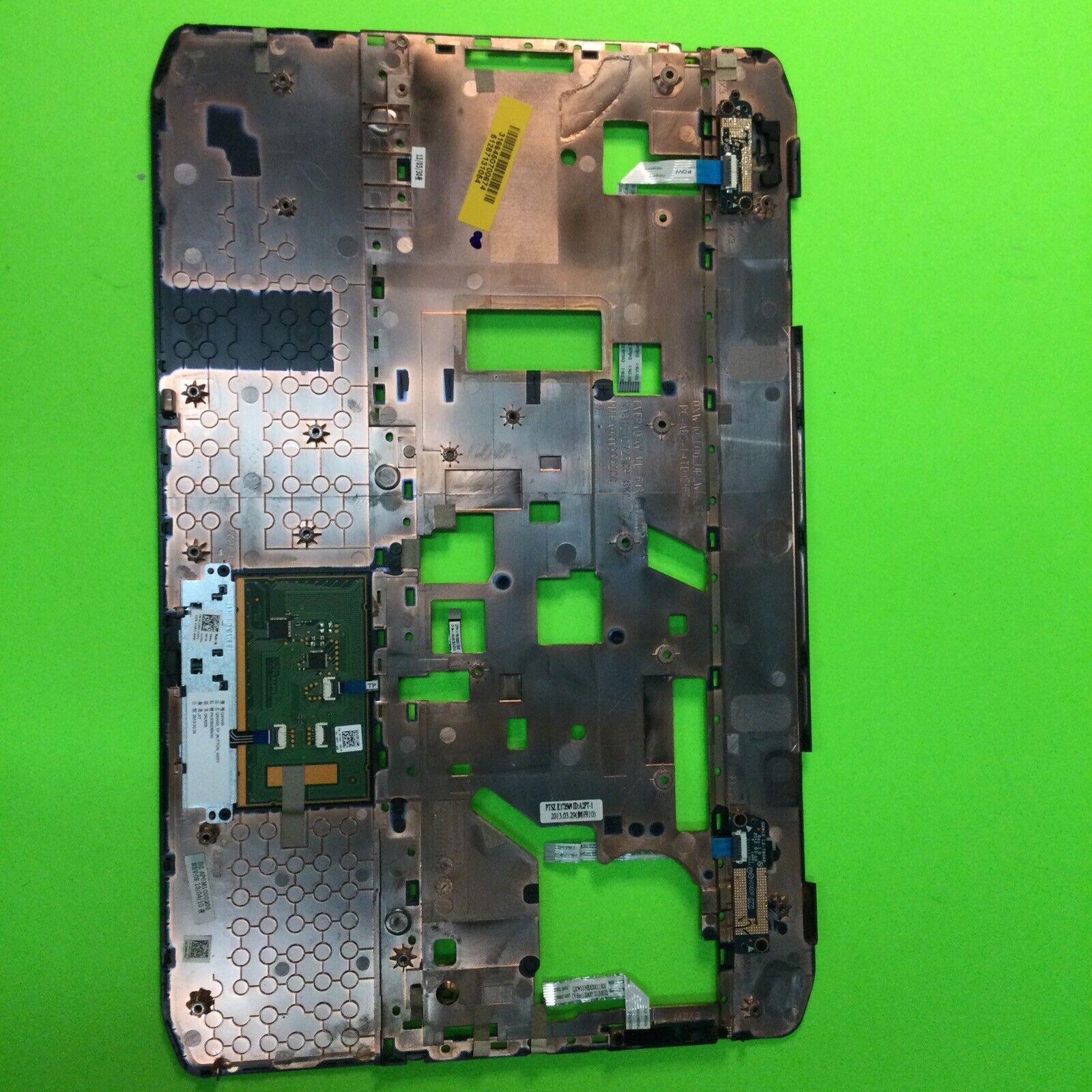 GENUINE DELL TOP COVER PALMREST LATITUDE E5530