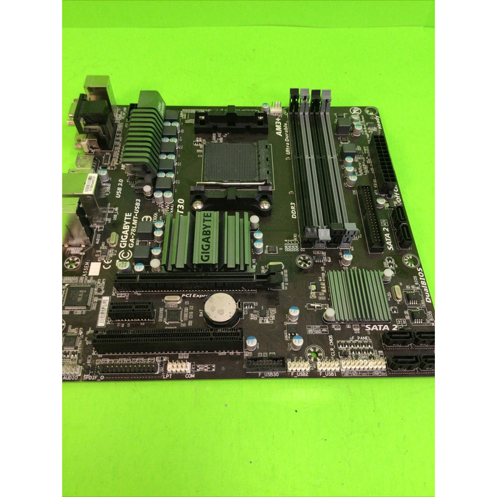 GIGABYTE Motherboard GA-78LMT-USB3 FOR PARTS or REPAIR
