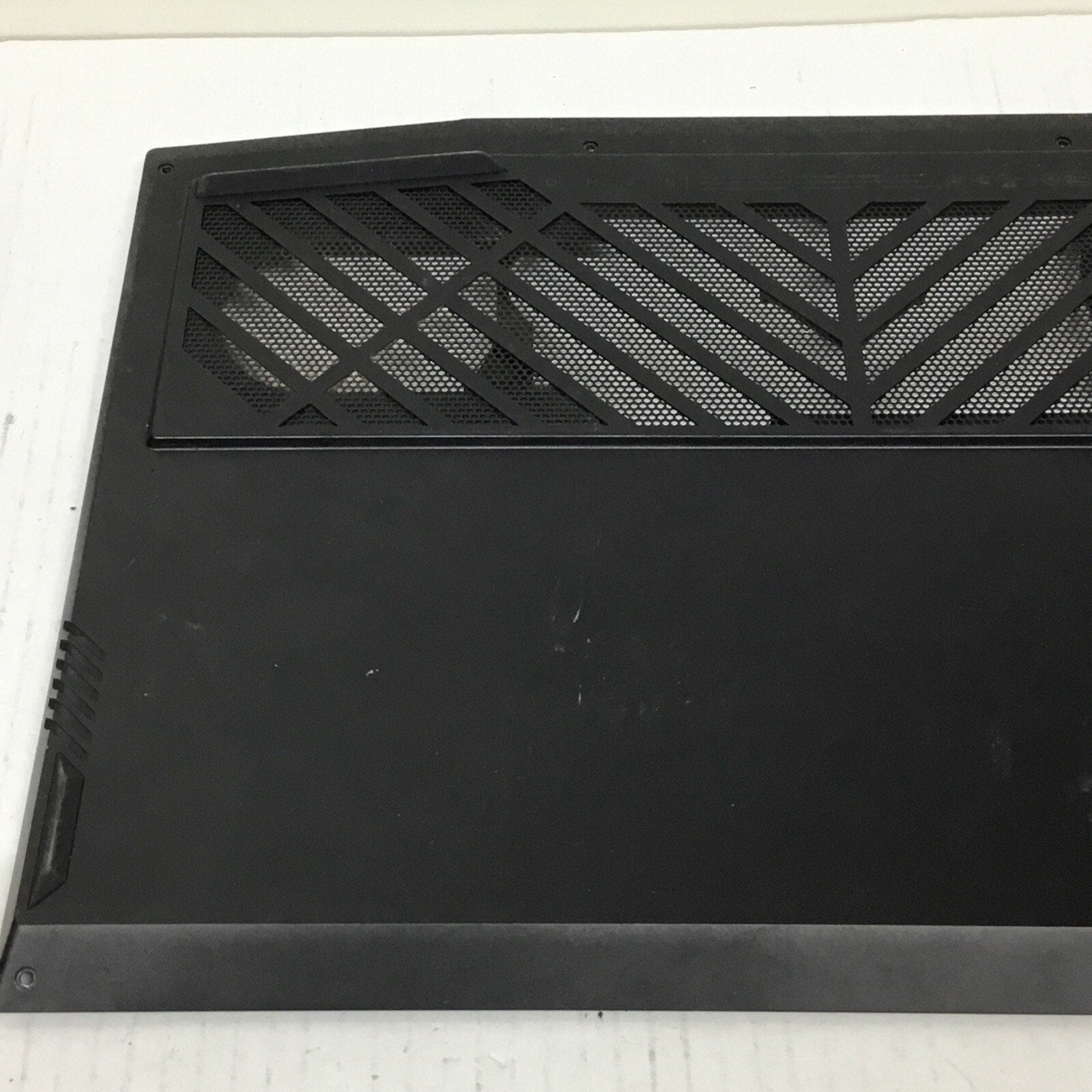 HP Omen 15T-dhxxxx series Bottom Case L57326-001 L57327-001