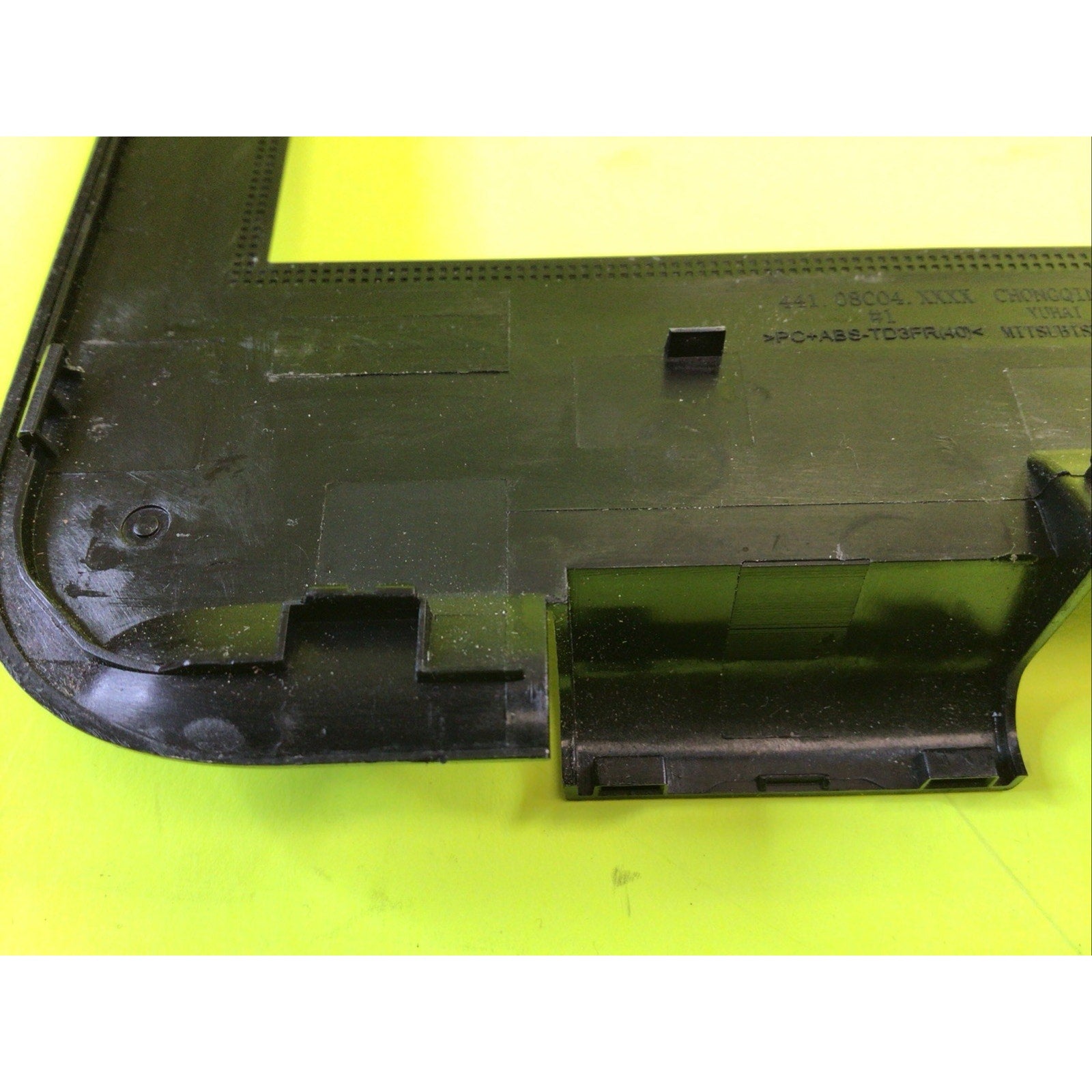 HP Pavilion 17-X116DX LCD Front Bezel