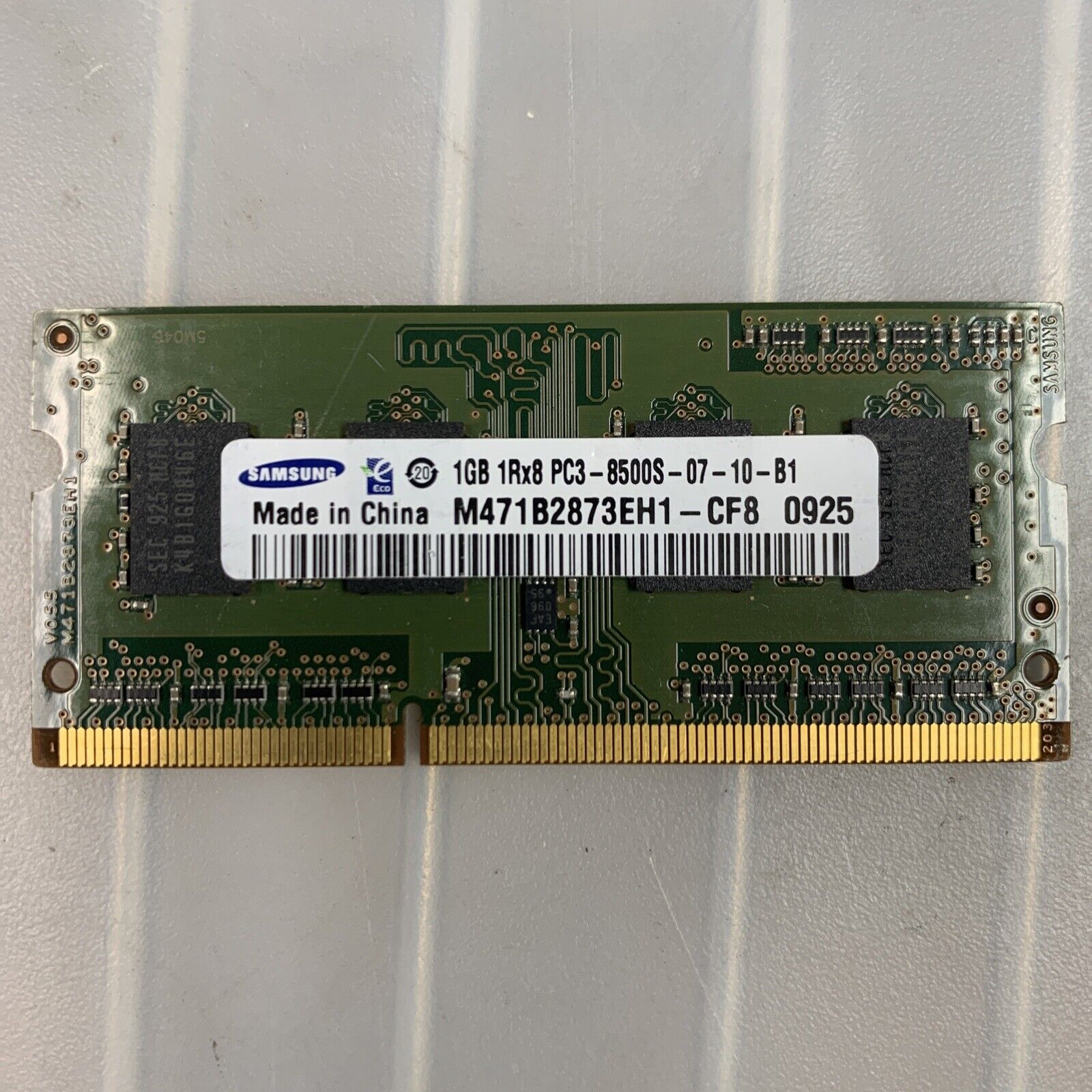 Samsung PC3-8500 (DDR3-1066) 1 GB SO-DIMM 1066 MHz Memory M471B2873EH1-CF8 #B3