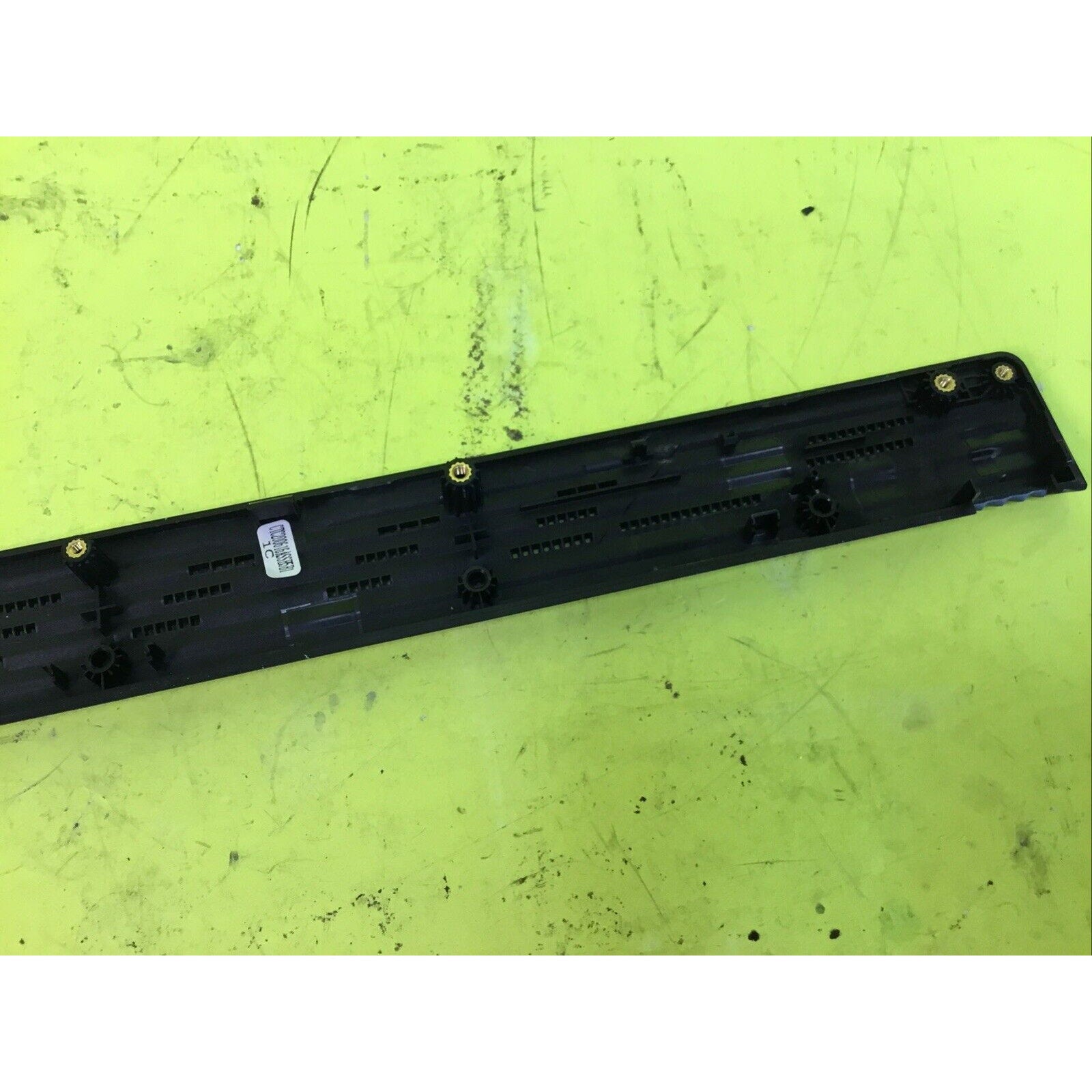 ASUS Rog Strix G512LU-RS74 LCD Hinge Cover