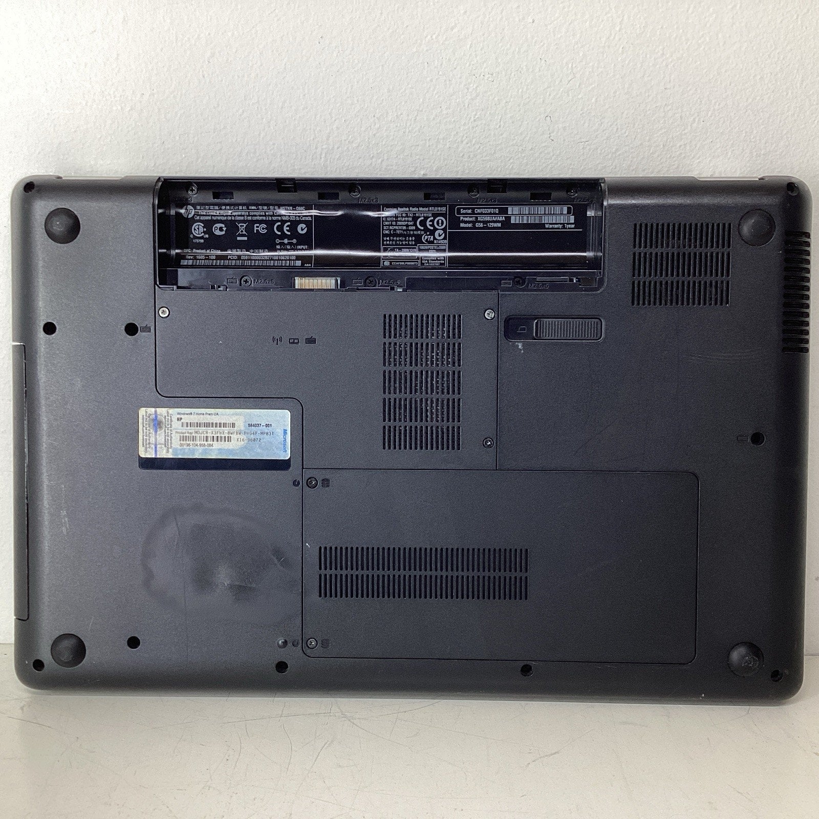 HP G56-129WM 15" Laptop Intel Celeron 3GB RAM 250GB HDD - For Parts