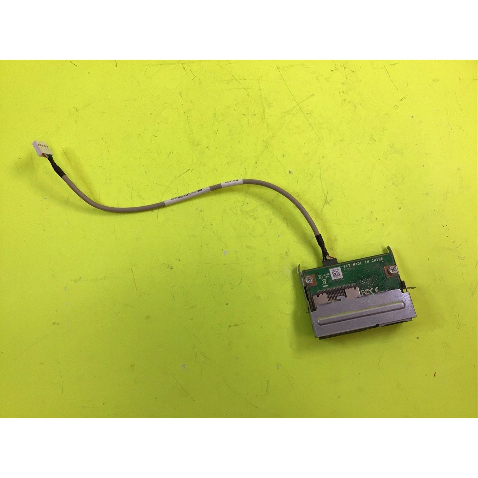 Dell Studio 540 MT Digital Card Reader CN-0M810G M810G