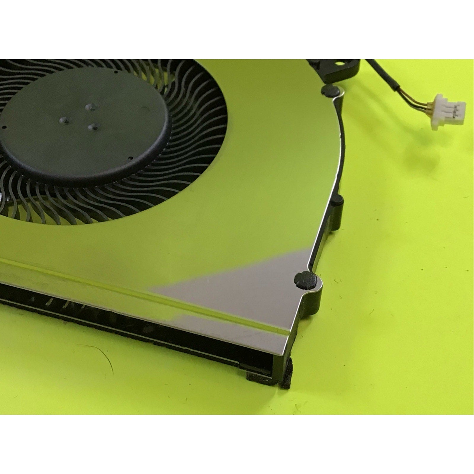 Delta CPU Cooling Fan NS85A04 BA31-00165A 6X10N8R