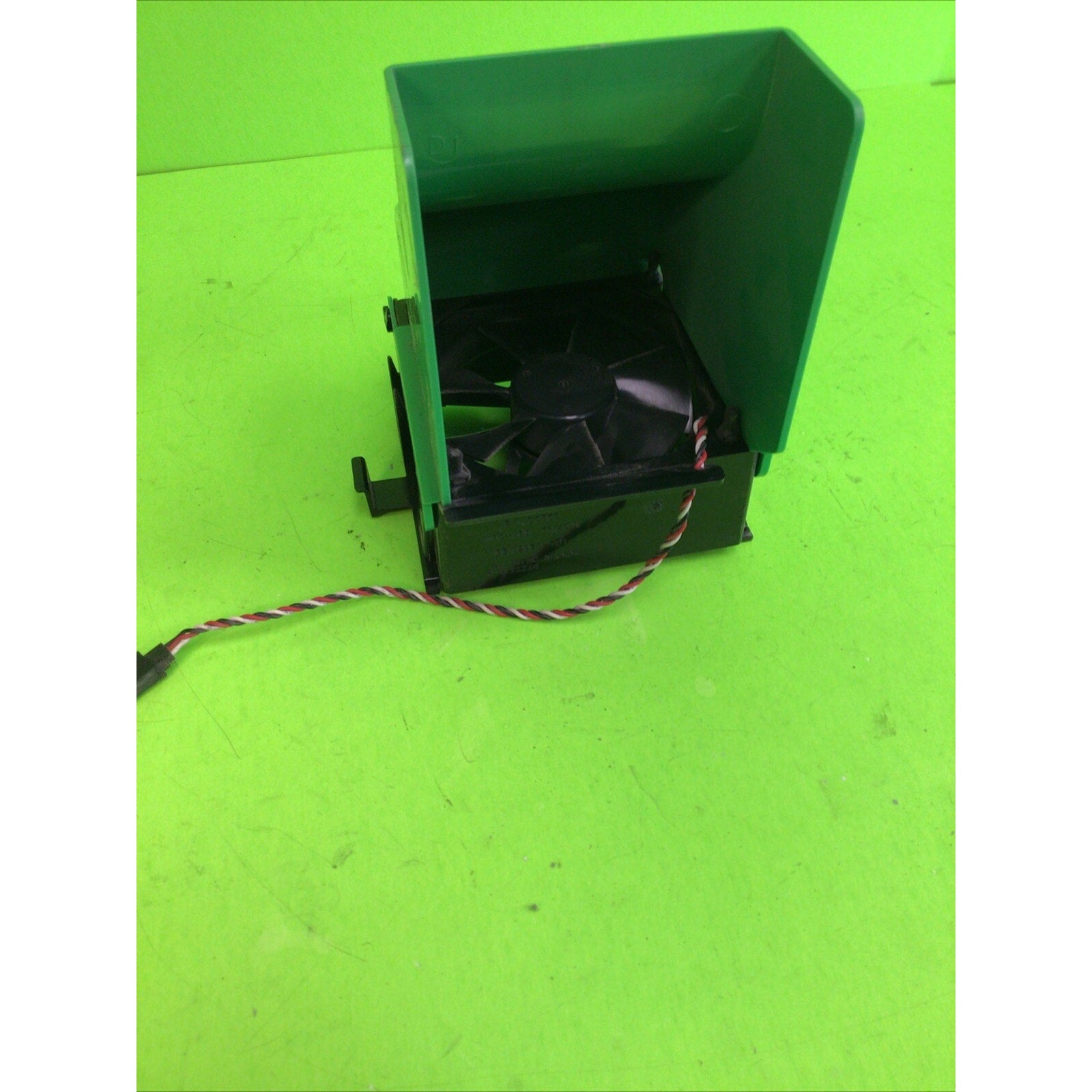 Dell Dimension 4000 2000 3000 Fan and Shroud 0D1592