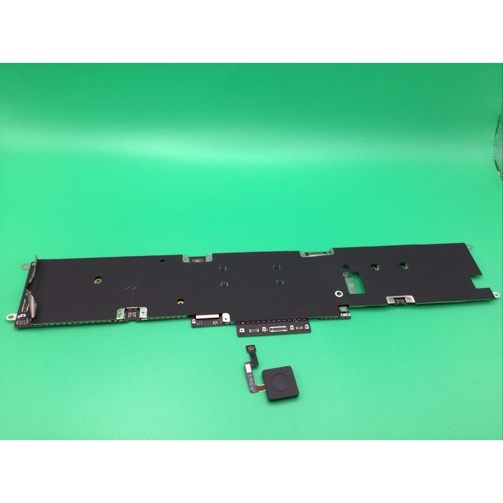Apple MacBook Air M2 A2941 with Touch ID FOR PARTS