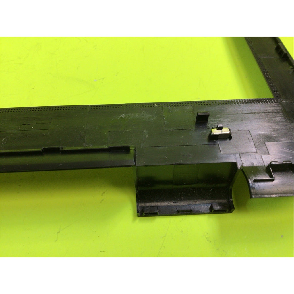 HP Pavilion 17-X116DX LCD Front Bezel