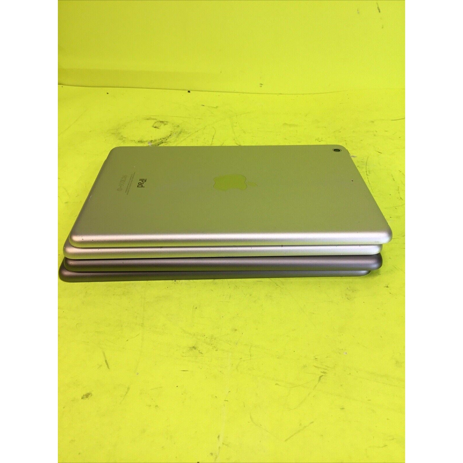 Lot of 4 Apple iPad Mini 1 and 2 FOR PARTS GOLD or RARE EARTH RECYCLE