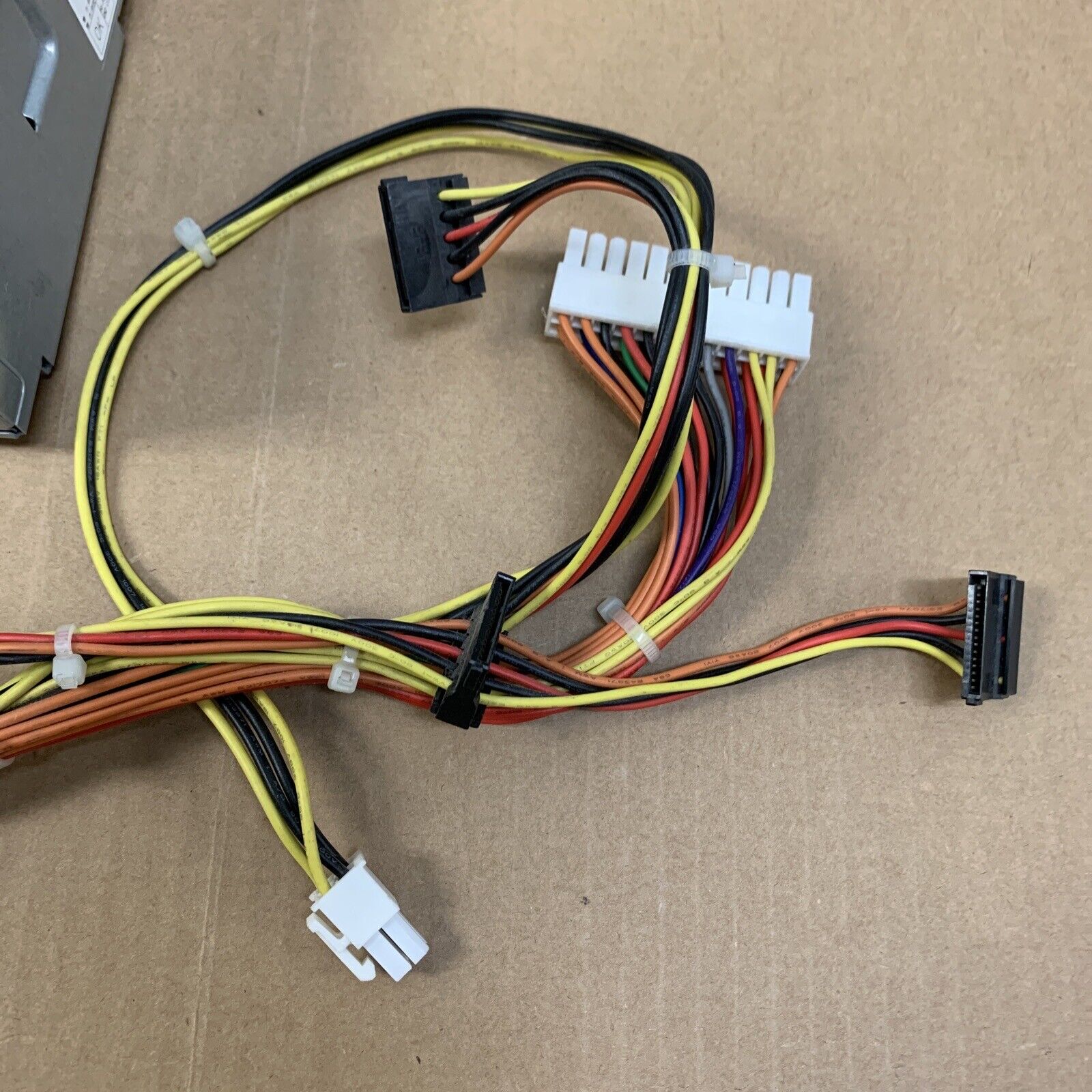 DELL OPTIPLEX 3010 250W Power Supply L250AD-00 Dell p/n FY9H3 PS-5251-01DI 375CN