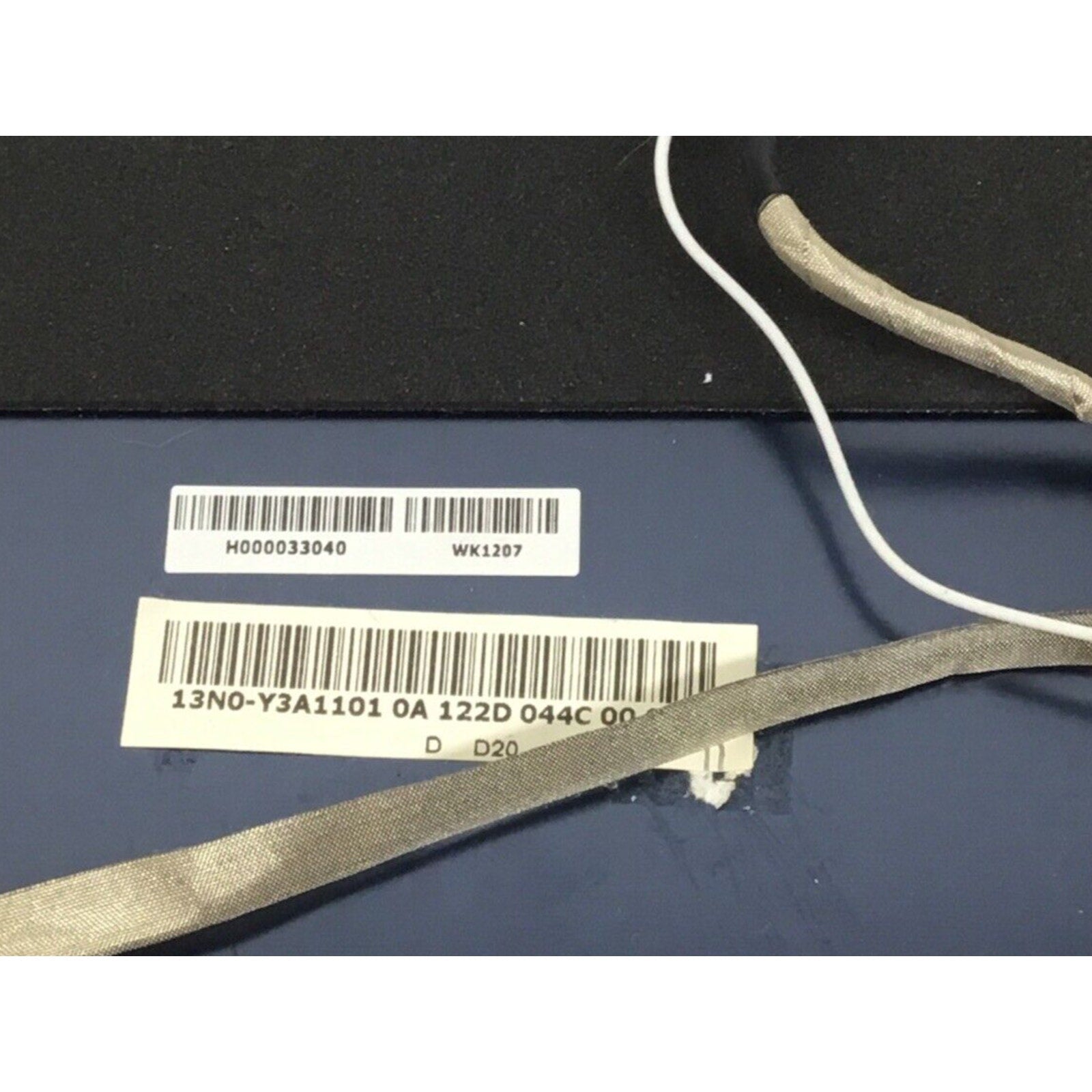 Toshiba Satellite L775D L775 LCD Back Cover Top Lid H000033040 13N0-Y3A1101