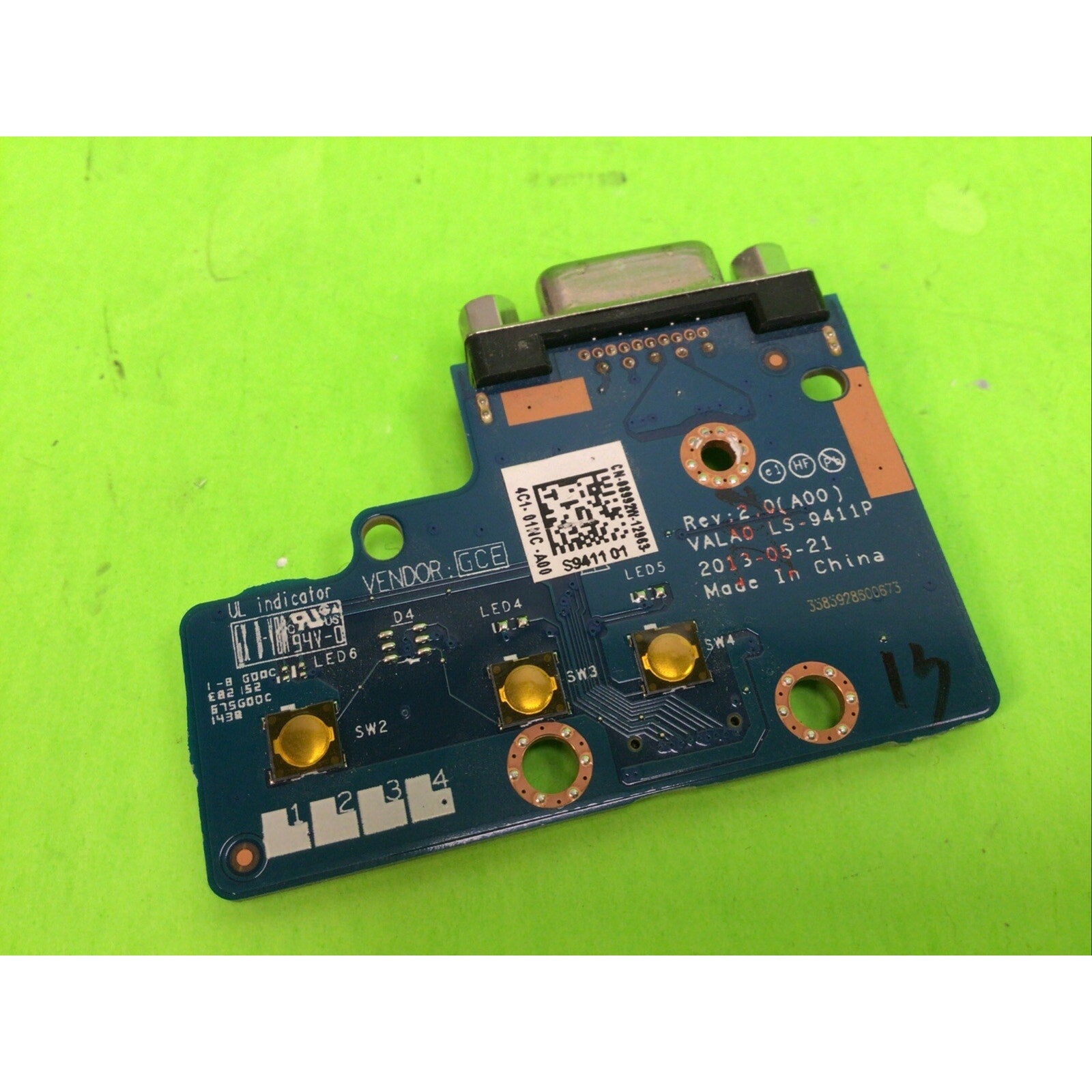 Dell Latitude E6540 VGA Port Circuit Board Assembly 8992W 08992W VALA0 LS-9411P