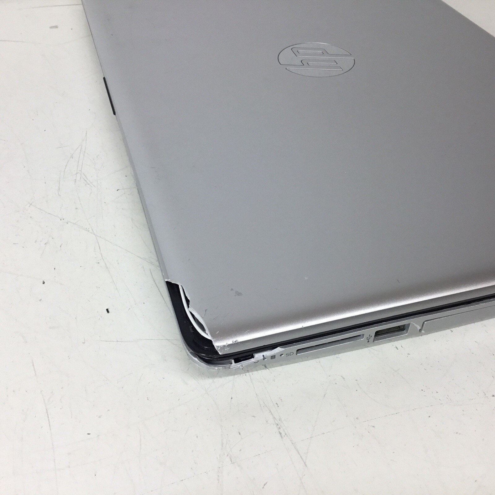 HP 15-da0012dx 15.6" Laptop 8GB RAM No HDD Intel Core i3 8th Gen - For Parts