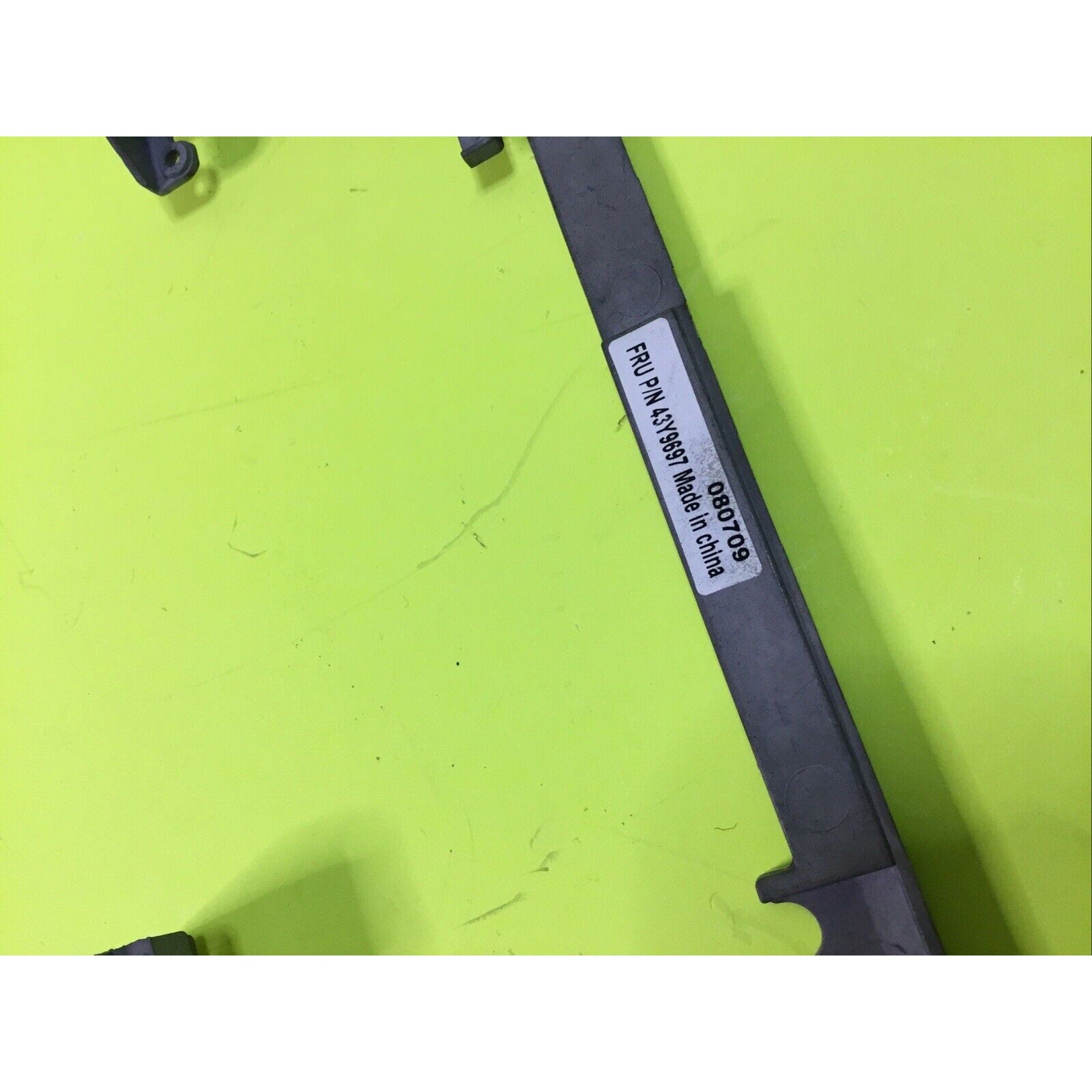 Lenovo THINKPAD SL500 Left and Right Support Brackets